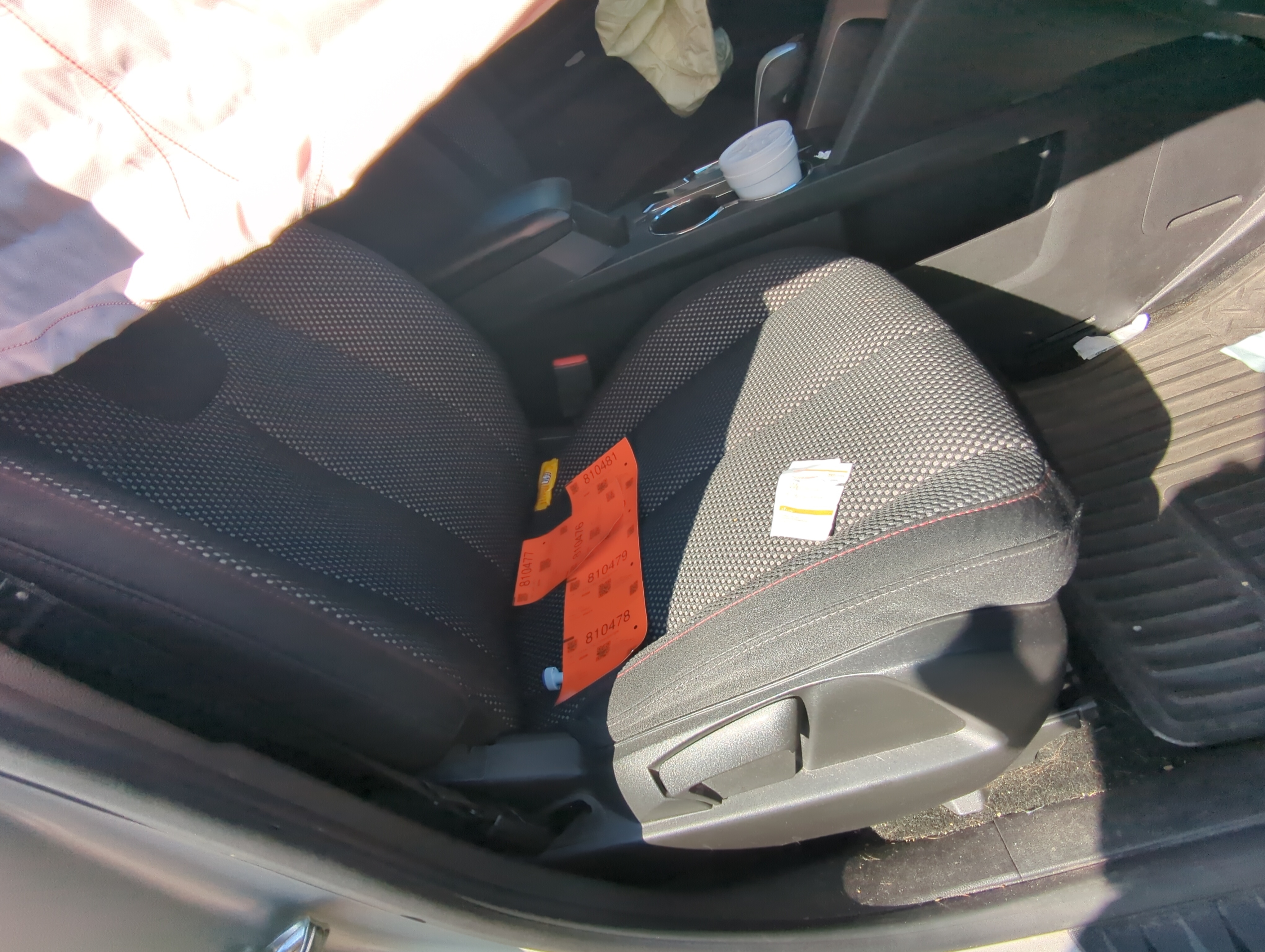 Picture of 2012-2013 Gmc Terrain Passenger Front Seat Oem 810836