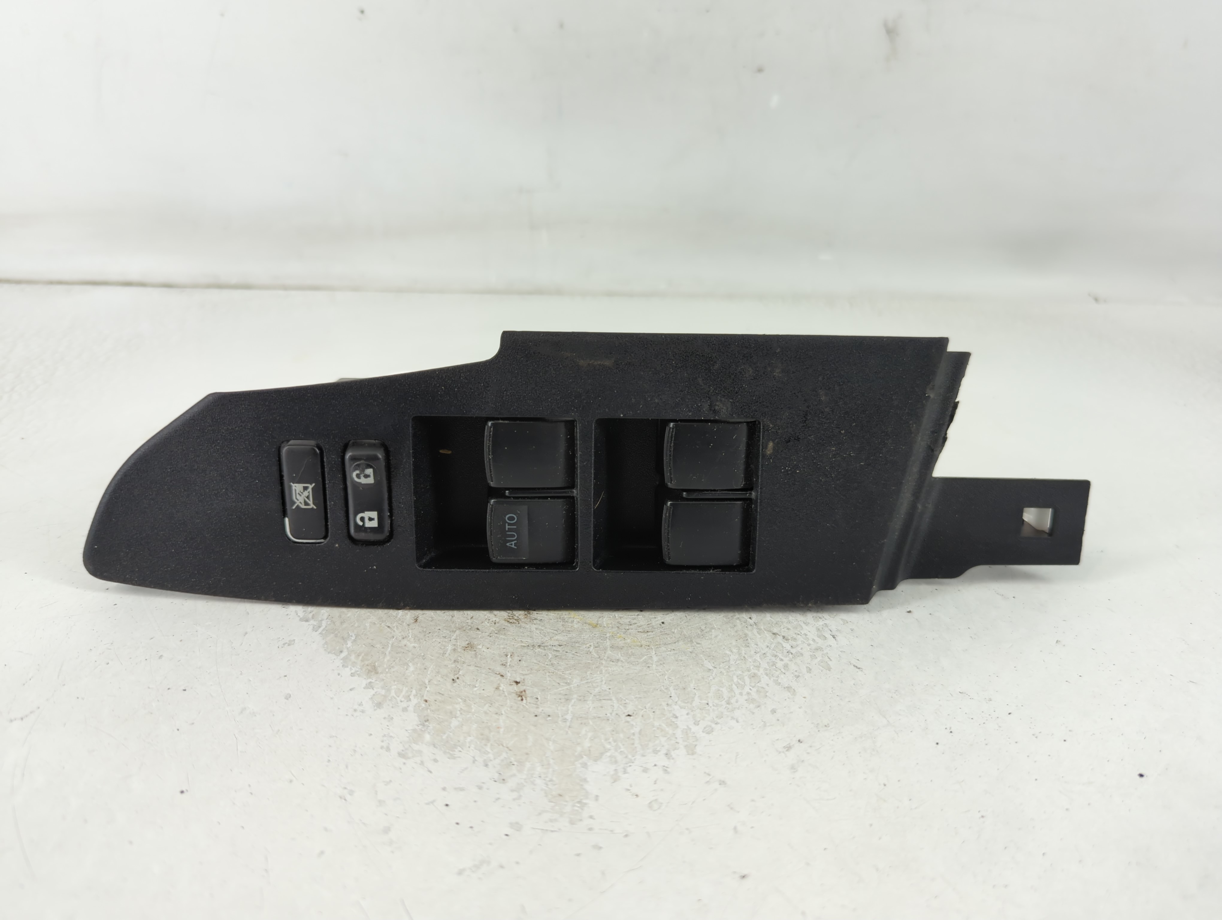 Picture of 2014-2019 Toyota Corolla Driver Left Door Master Power Window Switch 810850