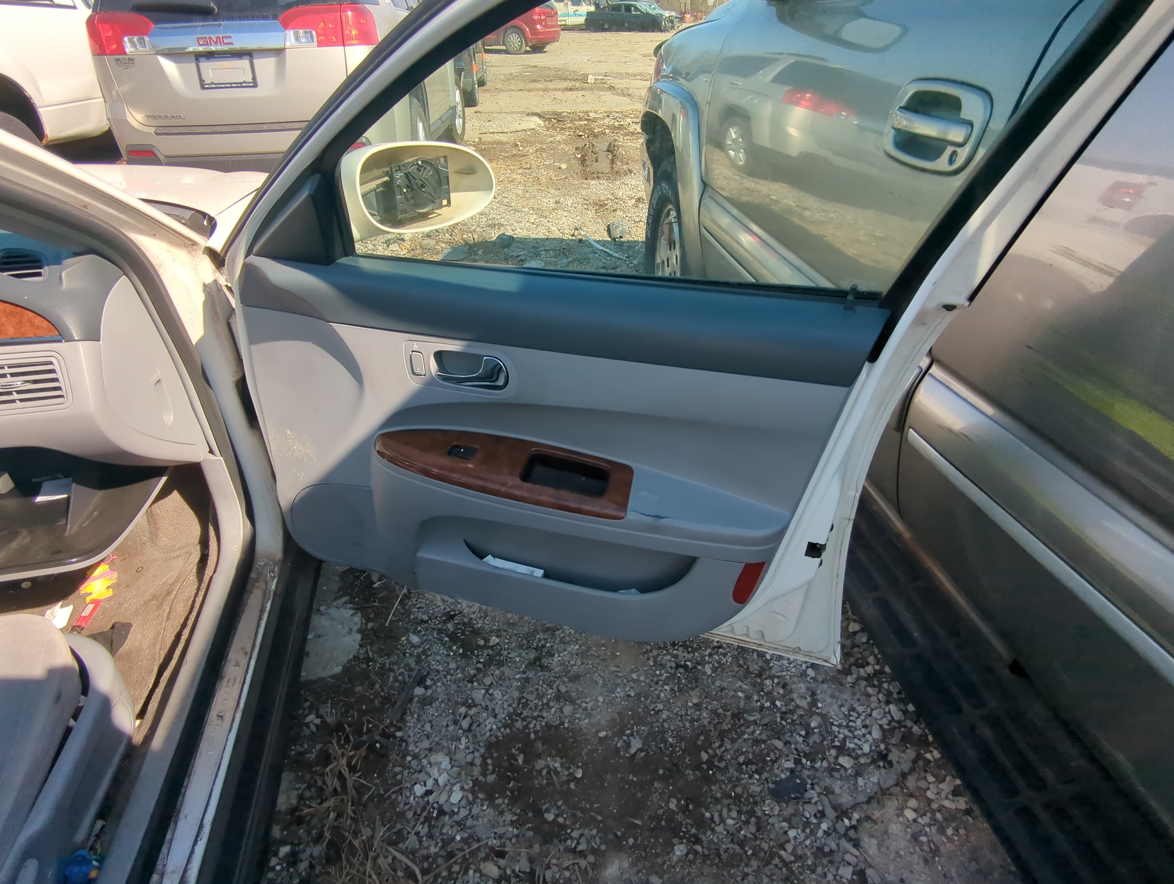 Picture of 2005 Buick Lacrosse Front Right Passenger Interior Door Panel Trim 810983