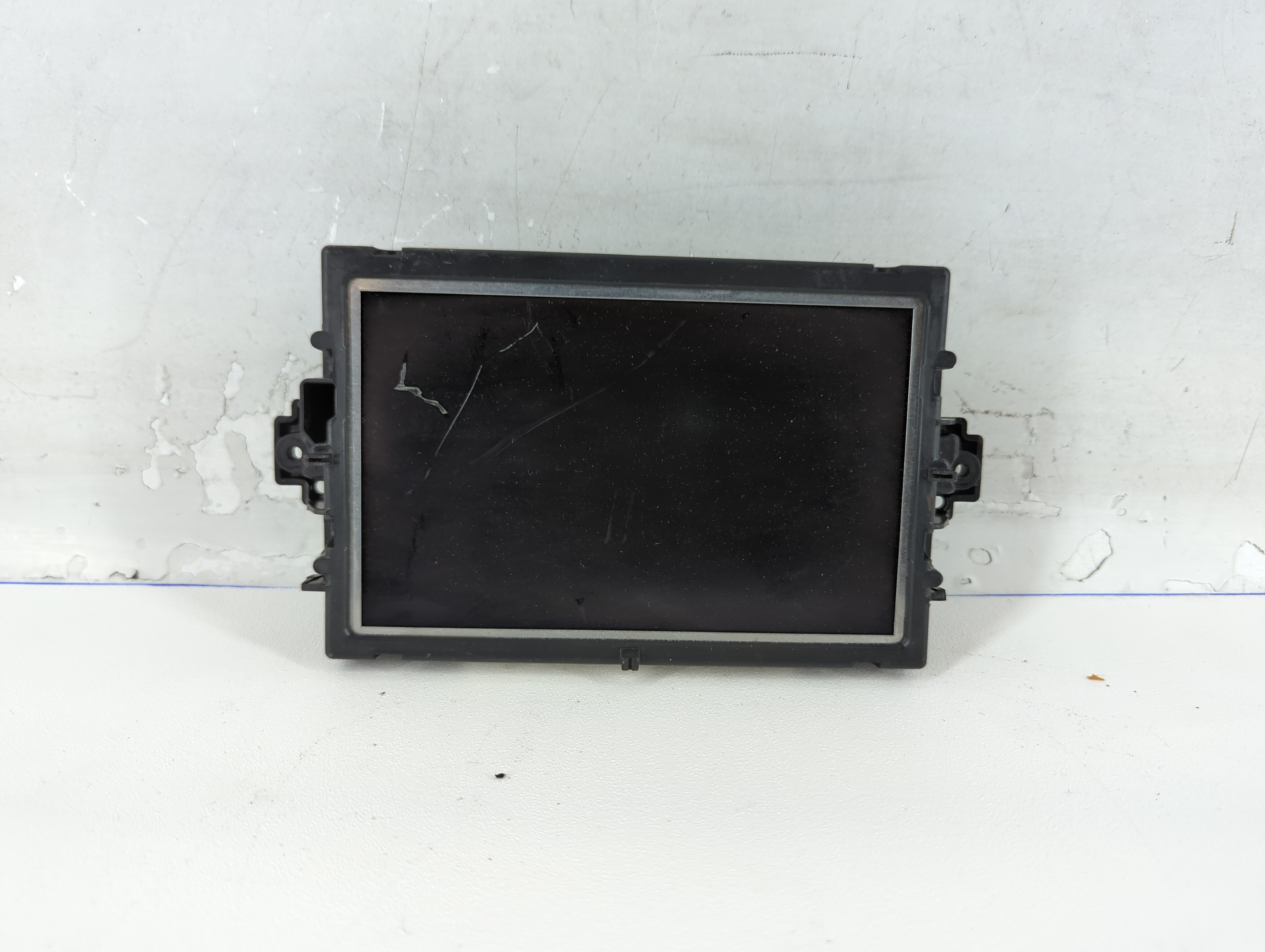 2012-2015 Mercedes-benz C250 Information Display Screen 811290 - Oemusedautoparts1.com
