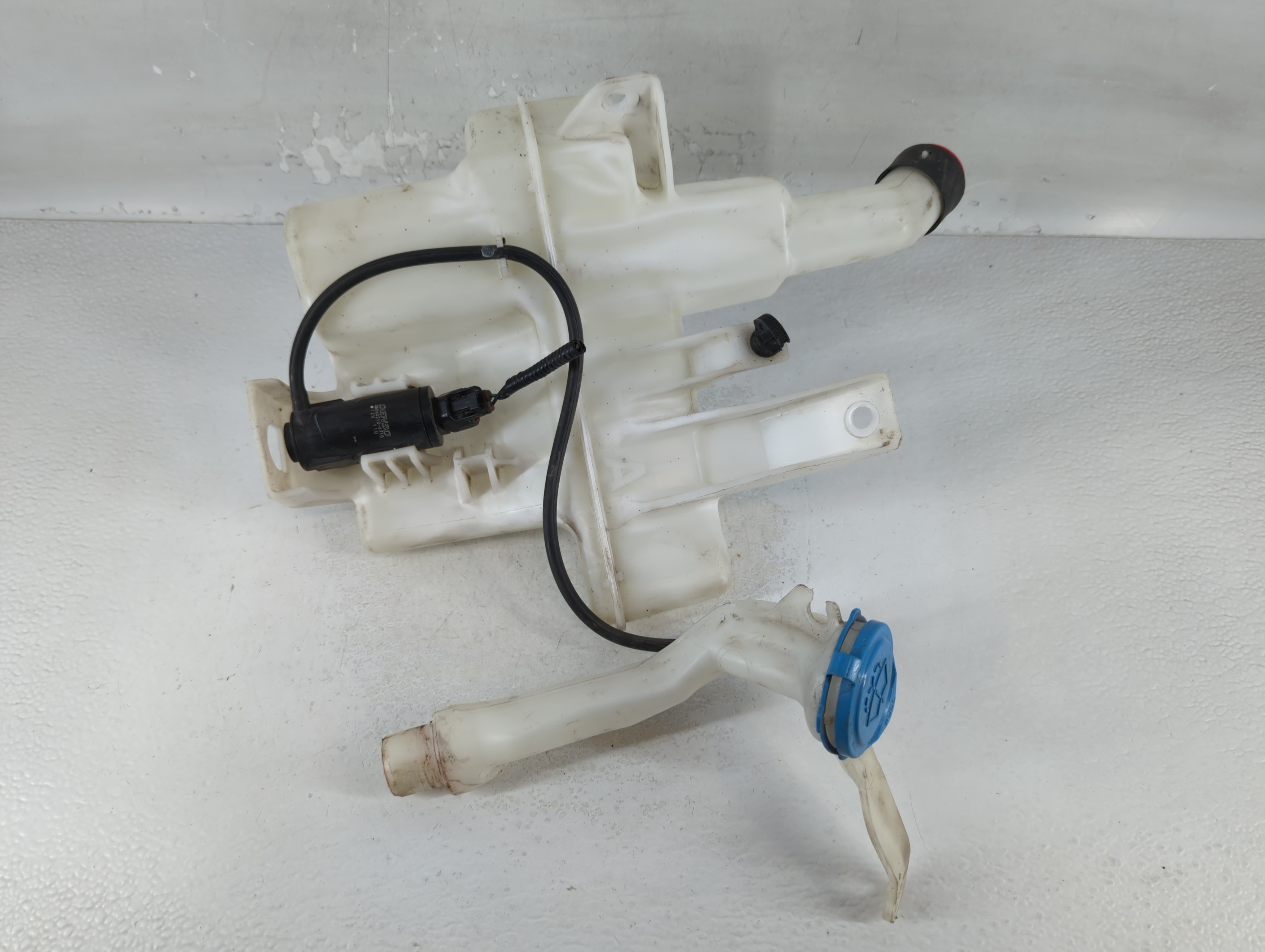 2018-2022 Honda Accord Windshield Washer Fluid Reservoir Bottle Oem 811396 - Oemusedautoparts1.com