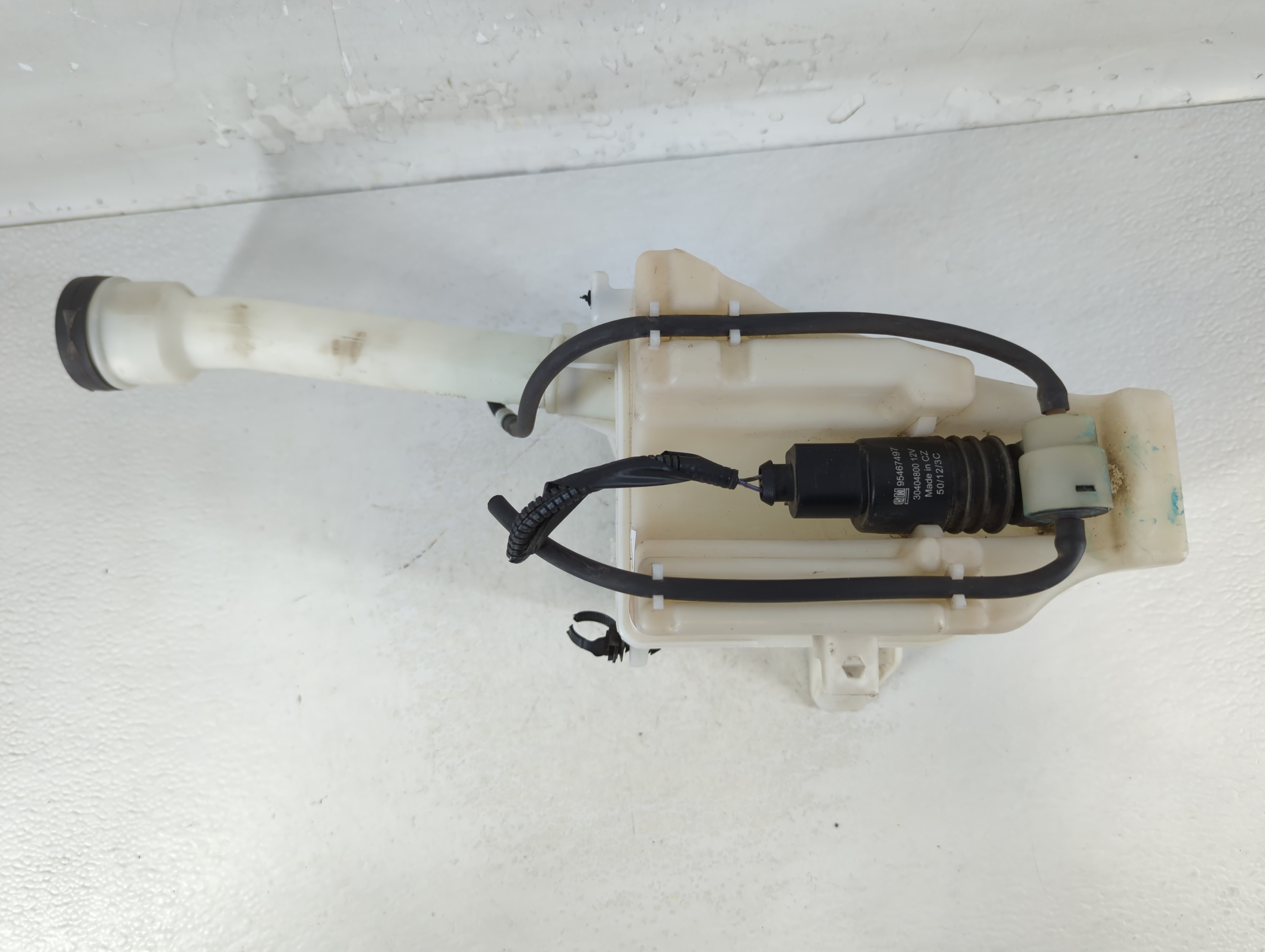 2012-2019 Chevrolet Sonic Windshield Washer Fluid Reservoir Bottle Oem 811397 - Oemusedautoparts1.com