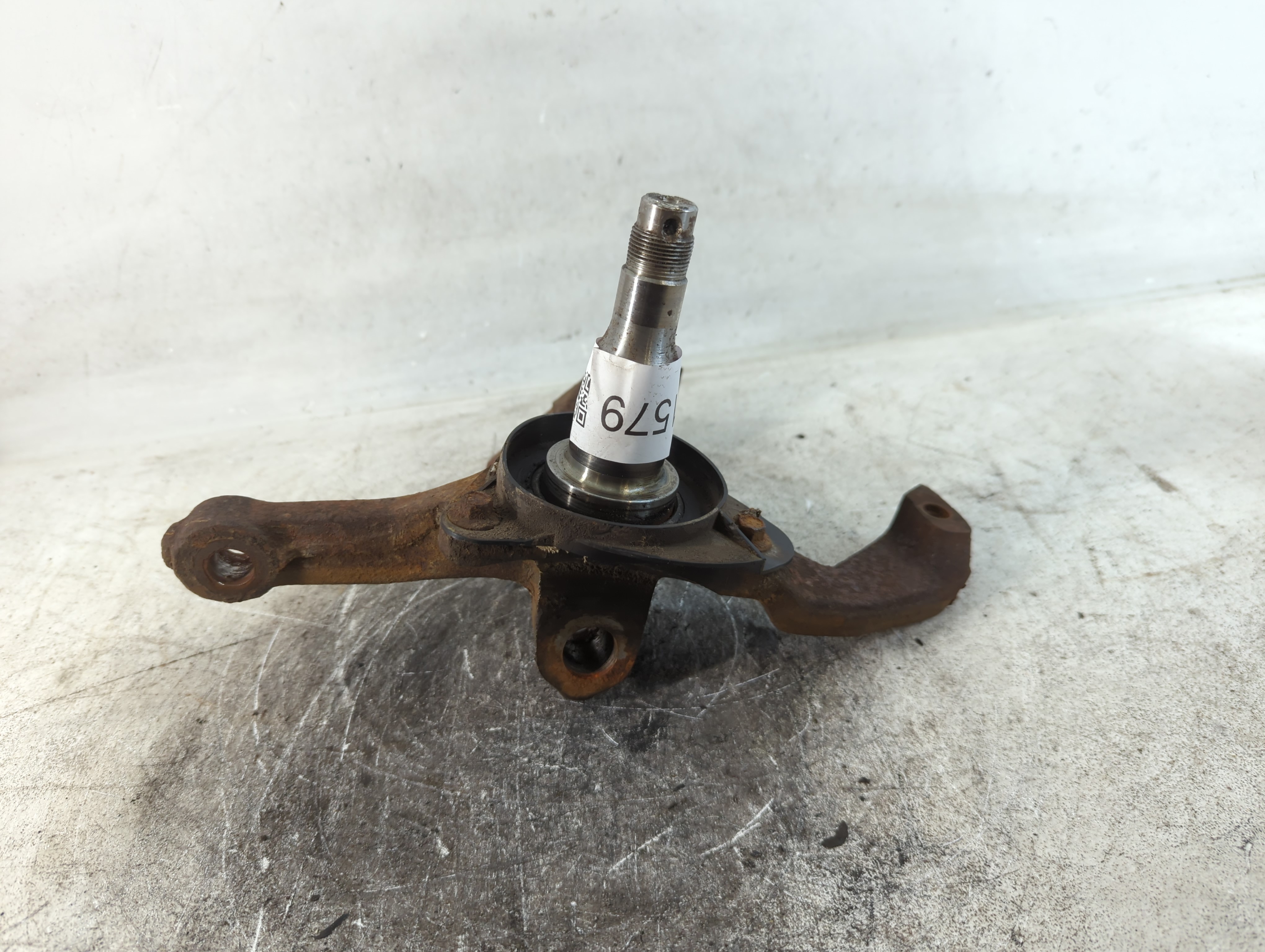 Picture of 1985 Ford Mustang Drivers Front Spindle Knuckle Oem 811579