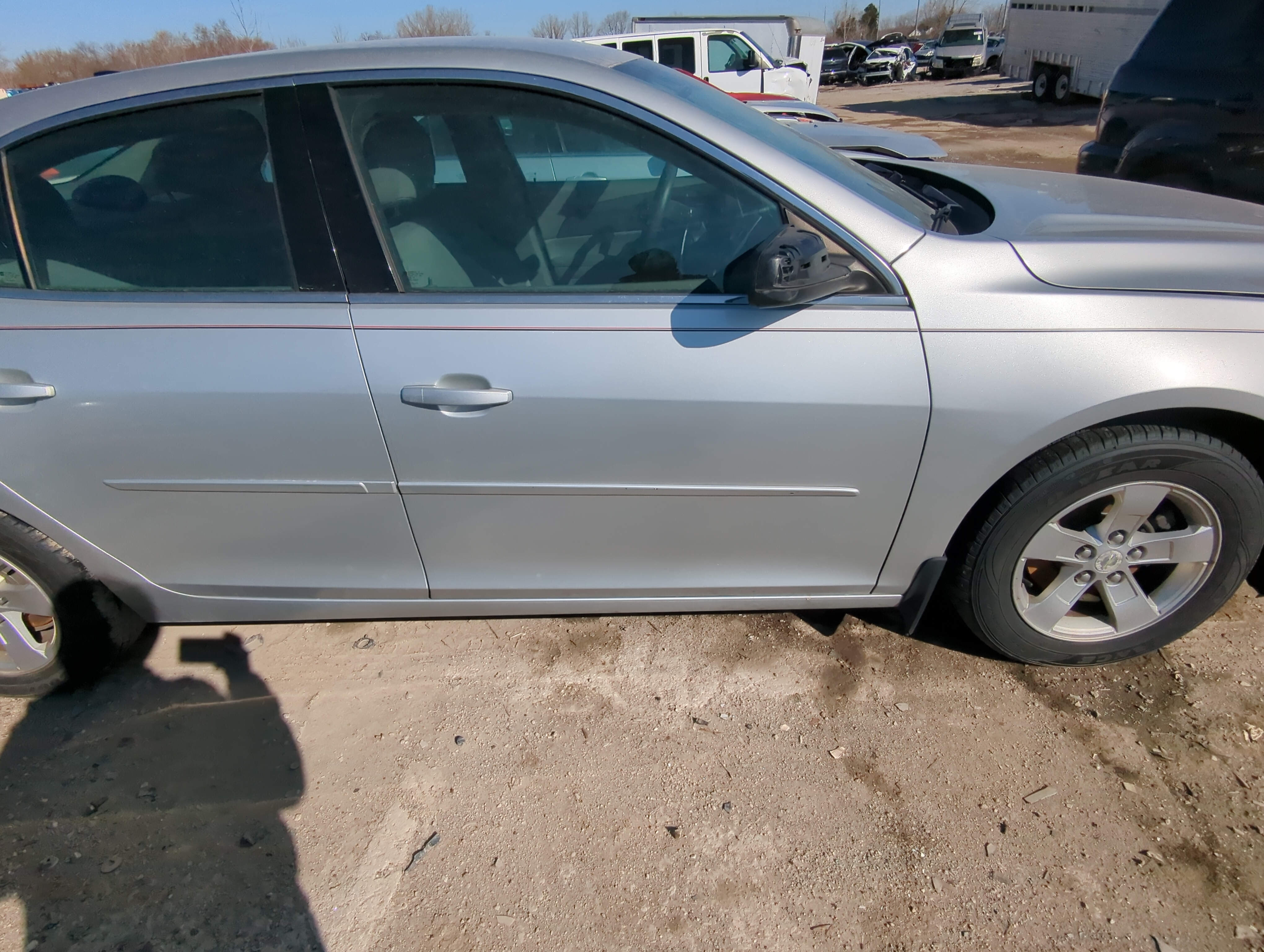 2013-2014 Chevrolet Malibu Passenger Front Door Oem 811621 - Oemusedautoparts1.com