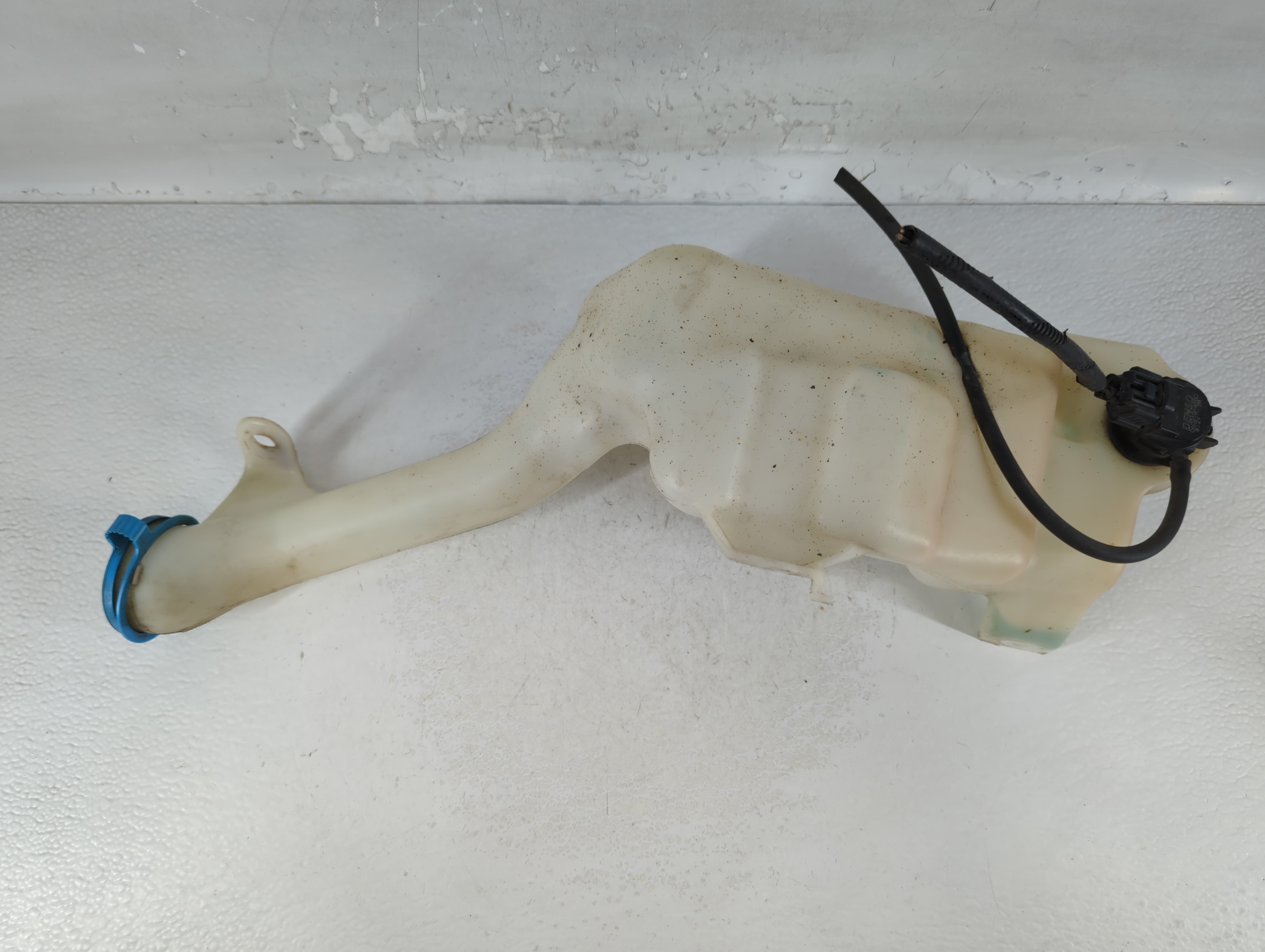 2013-2017 Honda Accord Windshield Washer Fluid Reservoir Bottle Oem 811792 - Oemusedautoparts1.com