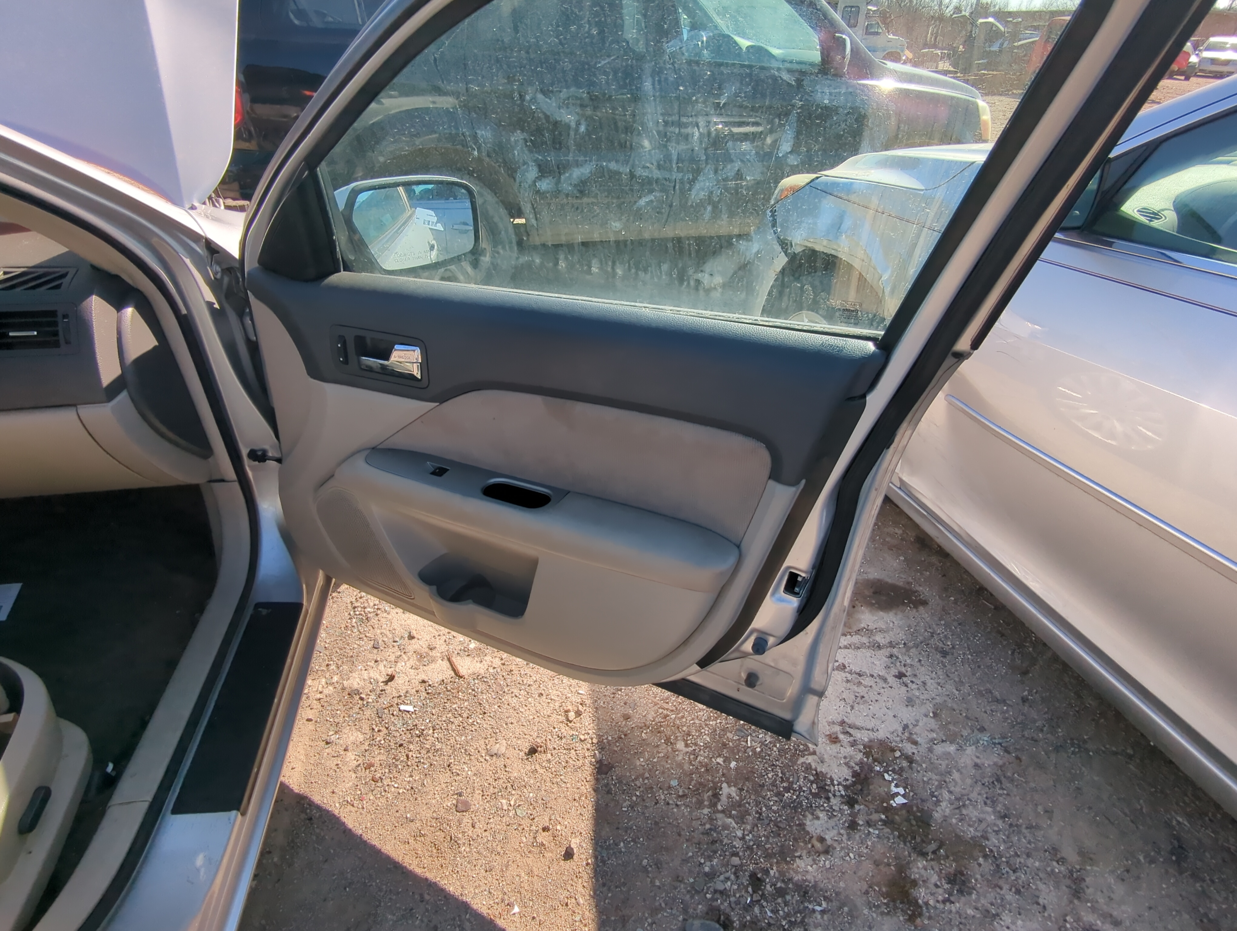 Picture of 2010 Ford Fusion Front Right Passenger Interior Door Panel Trim 811945