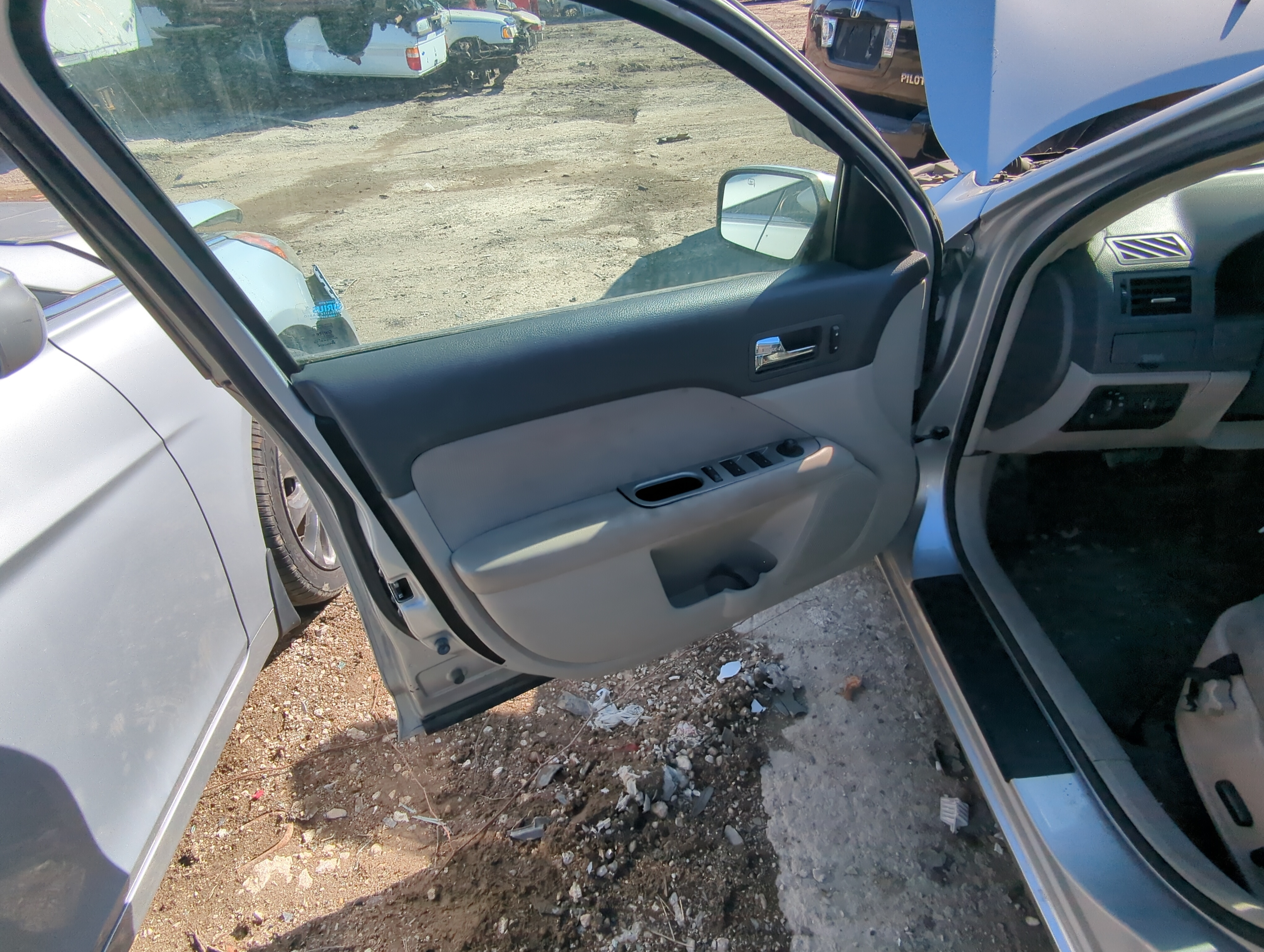 Picture of 2010 Ford Fusion Front Left Driver Interior Door Panel Trim 811947