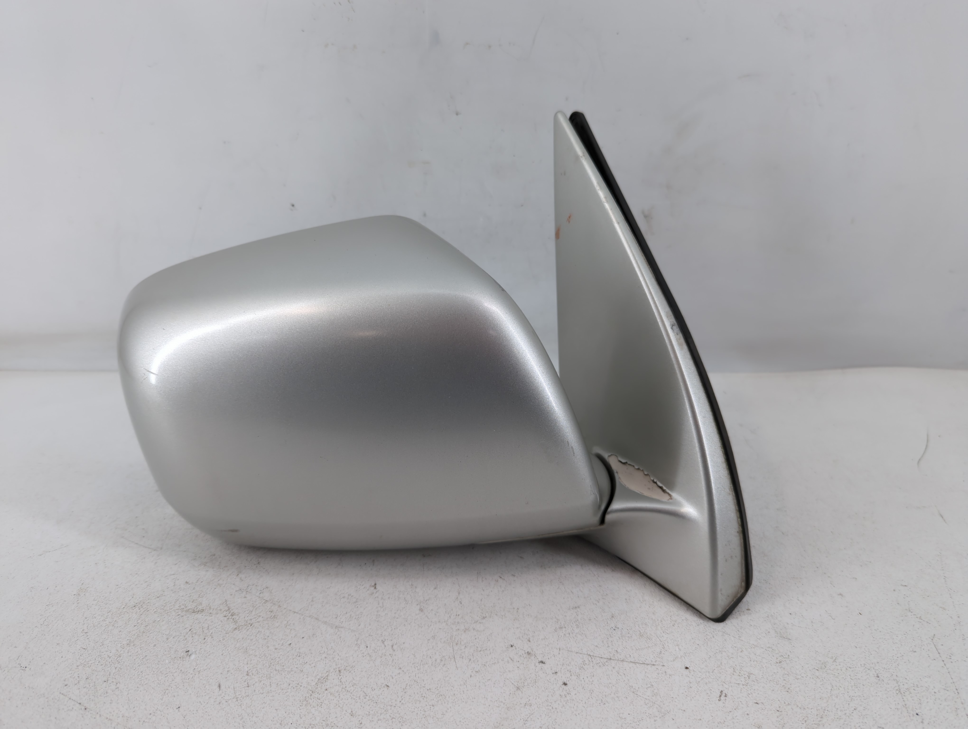2001-2007 Toyota Highlander Passenger Right Side View Power Door Mirror 812002 - Oemusedautoparts1.com