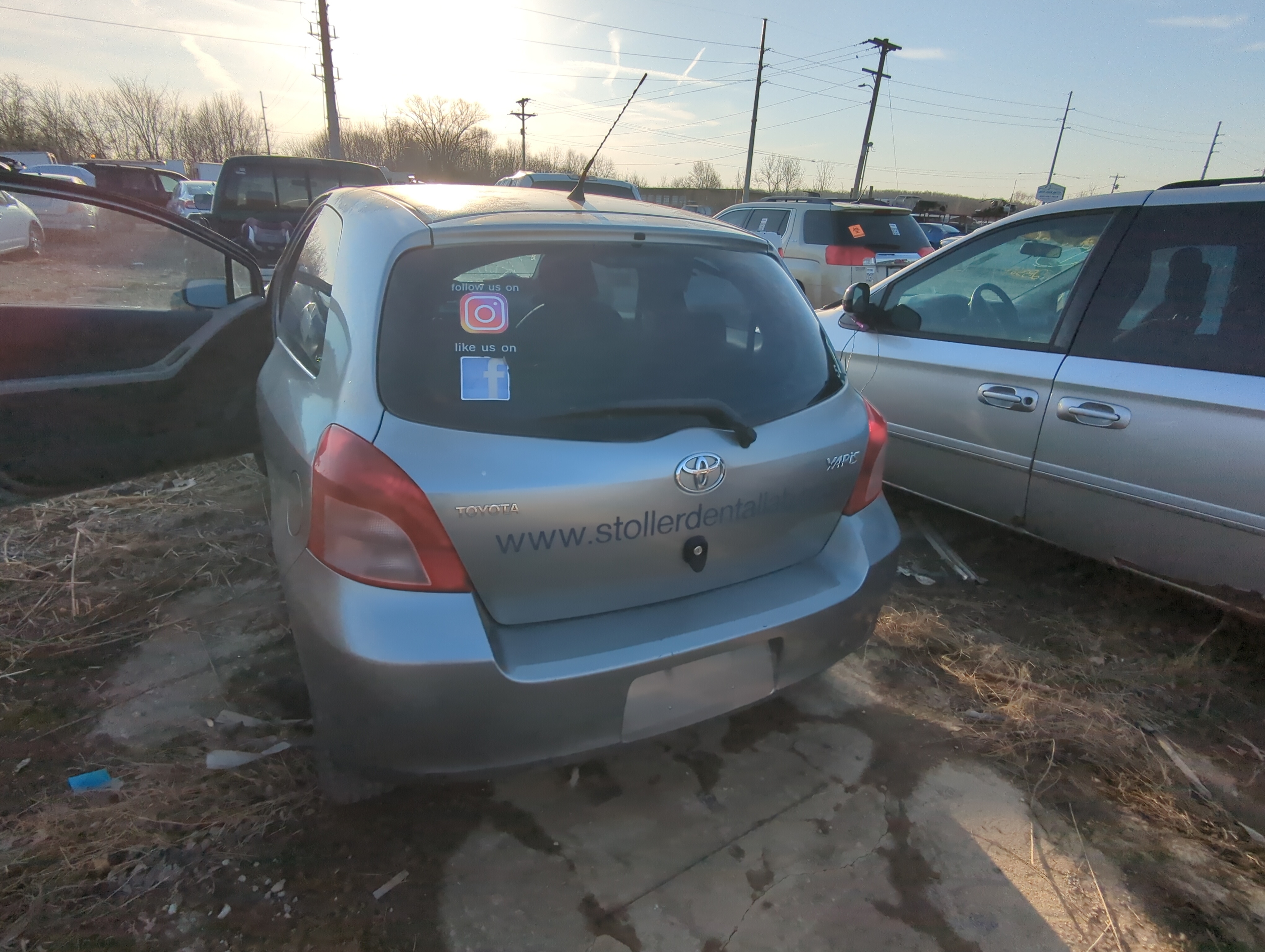 2006-2011 Toyota Yaris Trunk/decklid/hatch/tailgate Oem 812108 - Oemusedautoparts1.com