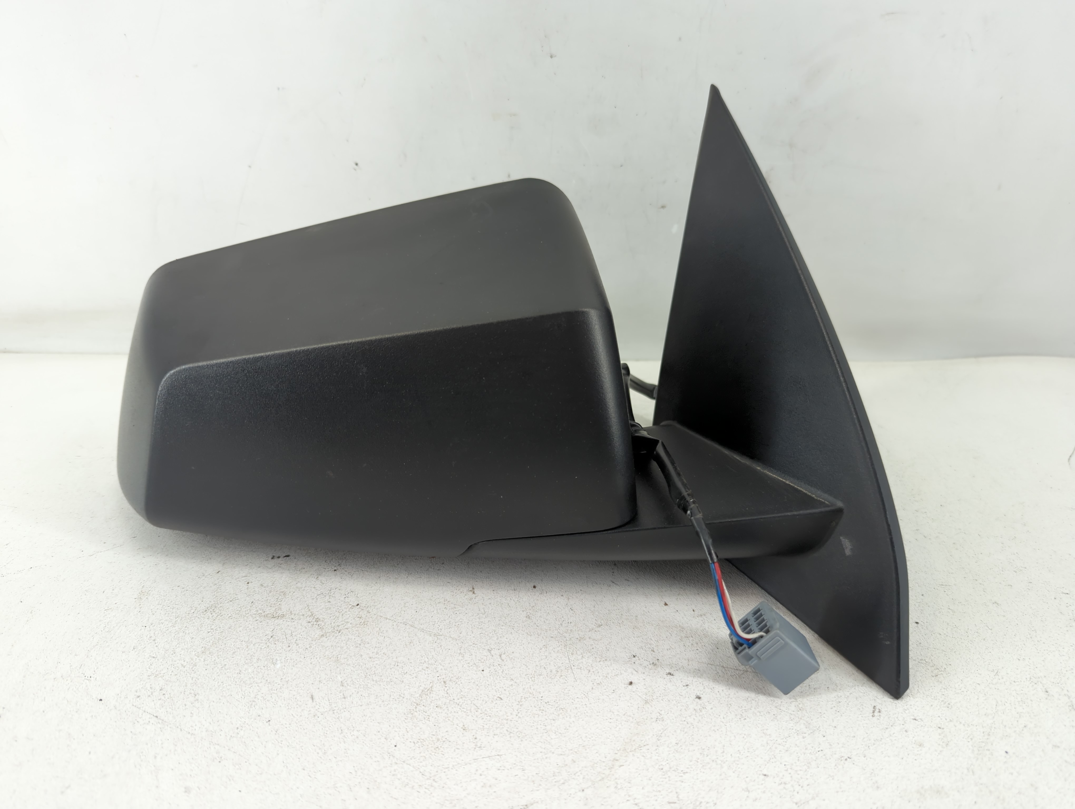 2007-2008 Gmc Acadia Passenger Right Side View Power Door Mirror Black 812158 - Oemusedautoparts1.com