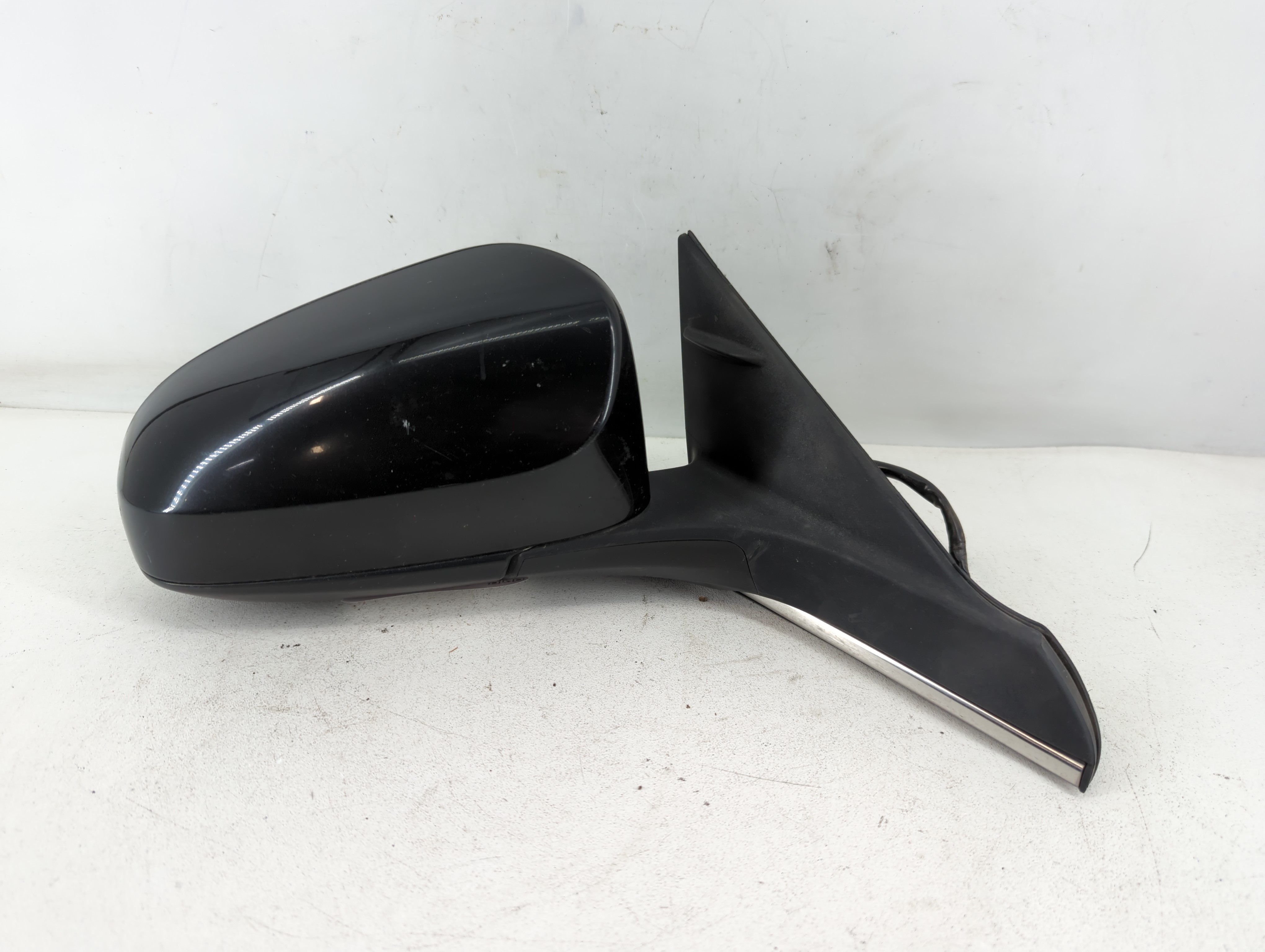 2015-2017 Toyota Camry Passenger Right Side View Power Door Mirror Black 812159 - Oemusedautoparts1.com