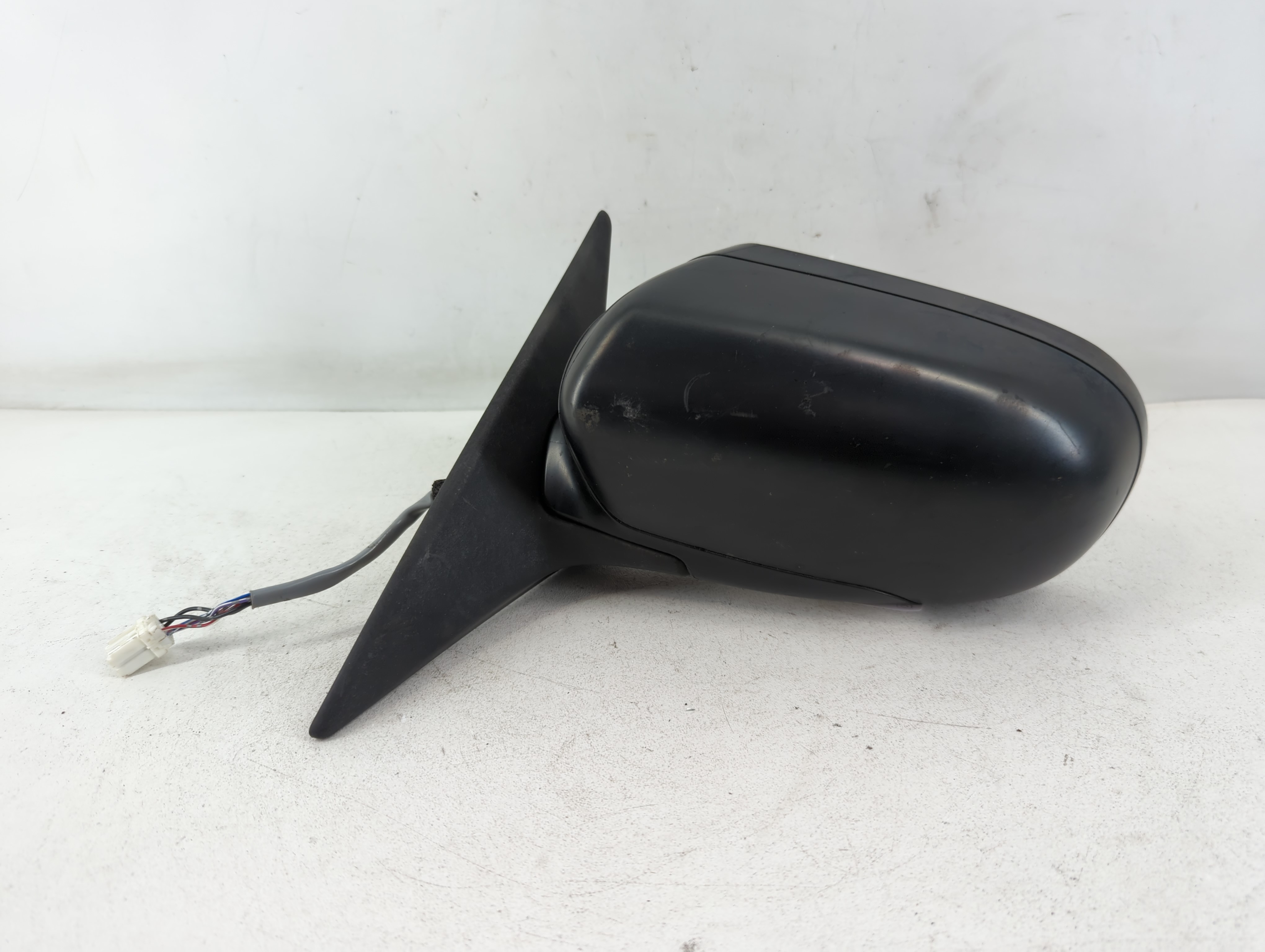 2005-2009 Subaru Legacy Driver Left Side View Power Door Mirror Black 812161 - Oemusedautoparts1.com