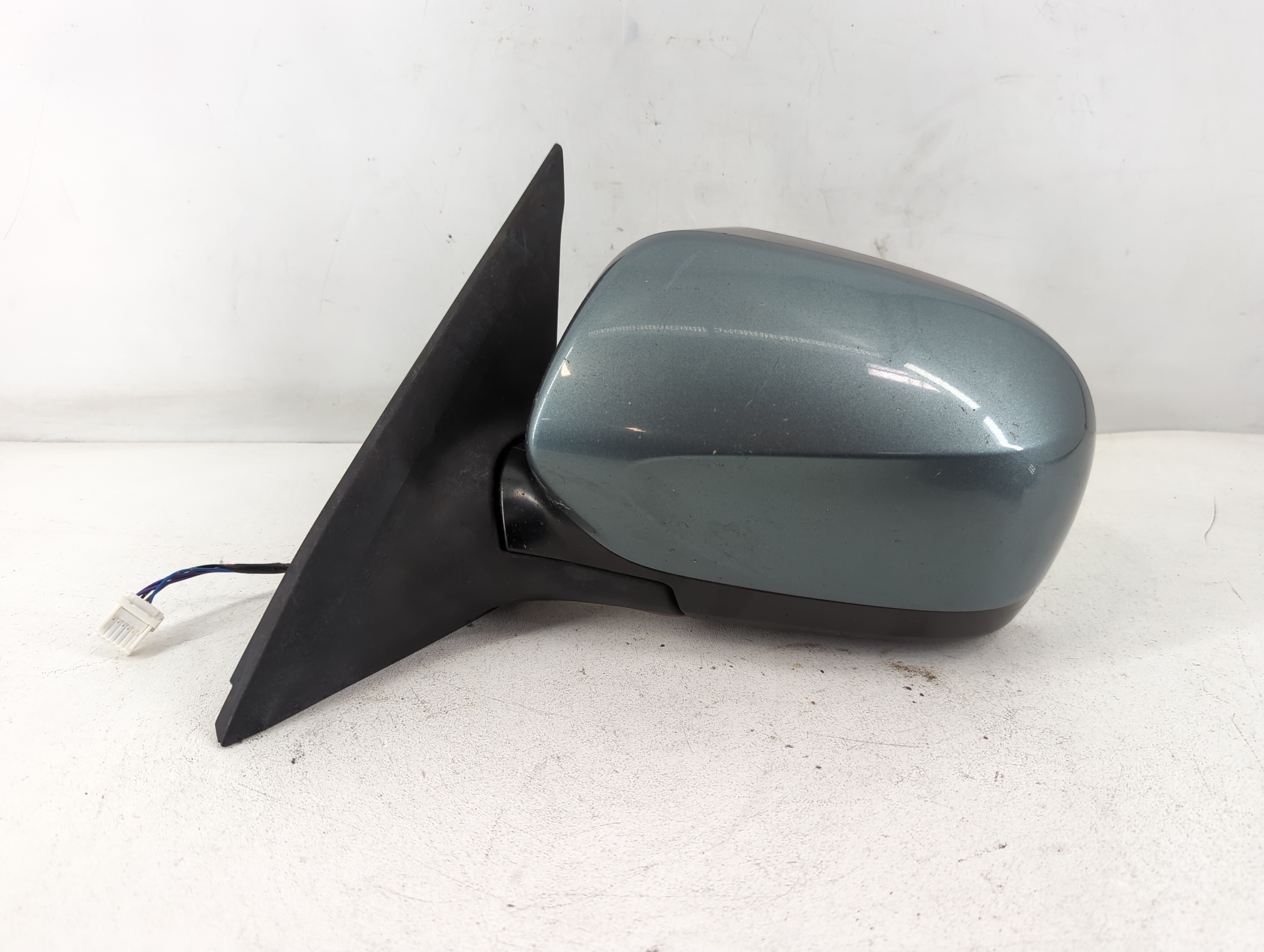 2011 Subaru Forester Driver Left Side View Power Door Mirror Grey 812202 - Oemusedautoparts1.com