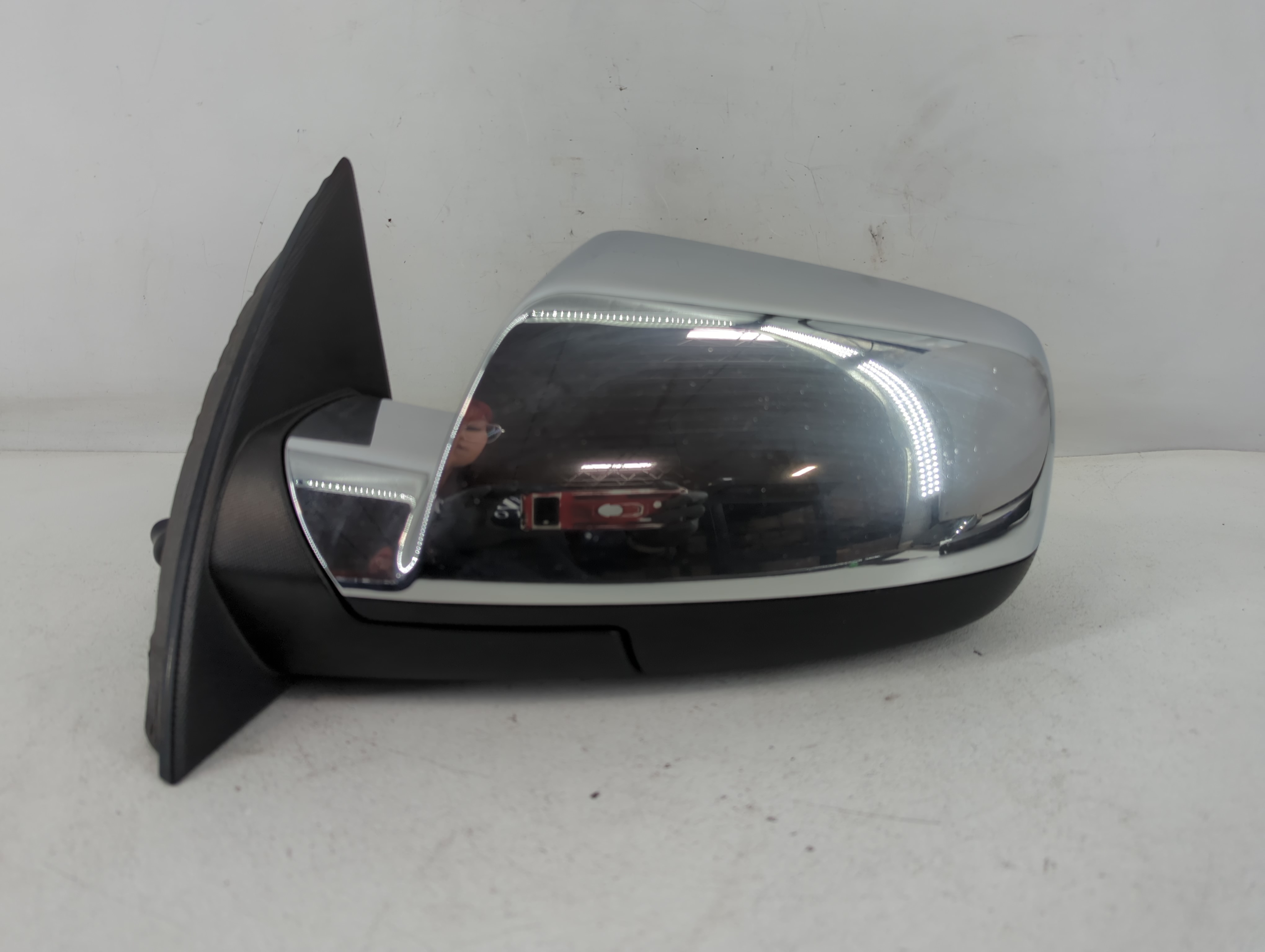 2010-2011 Chevrolet Equinox Driver Left Side View Power Door Mirror 812205 - Oemusedautoparts1.com