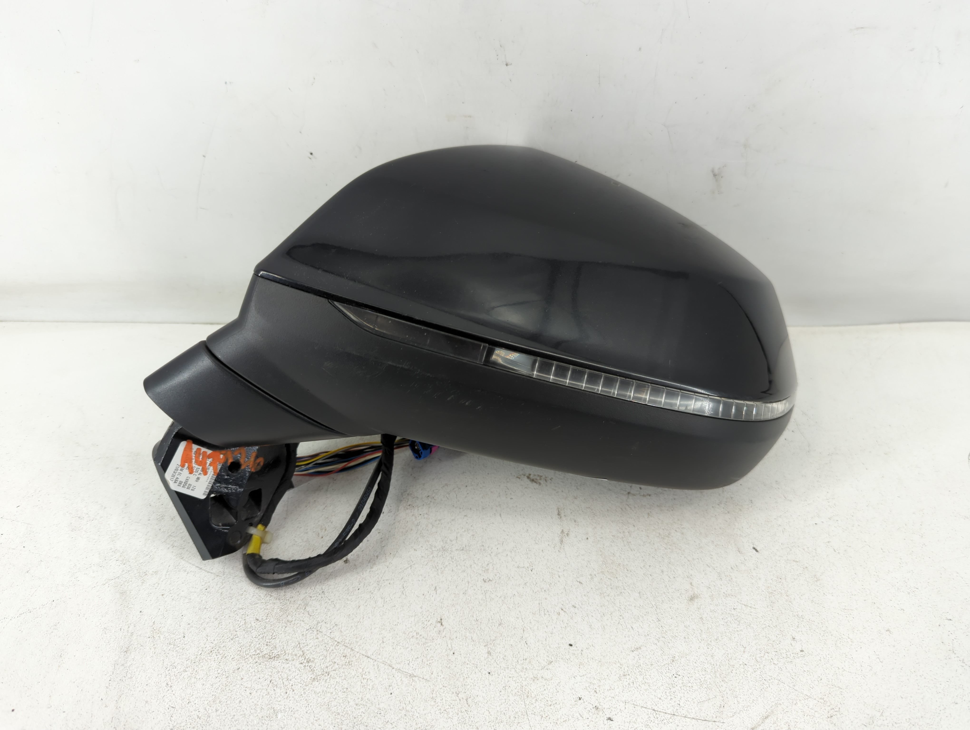 2017-2019 Audi Q7 Driver Left Side View Power Door Mirror Black 812211 - Oemusedautoparts1.com