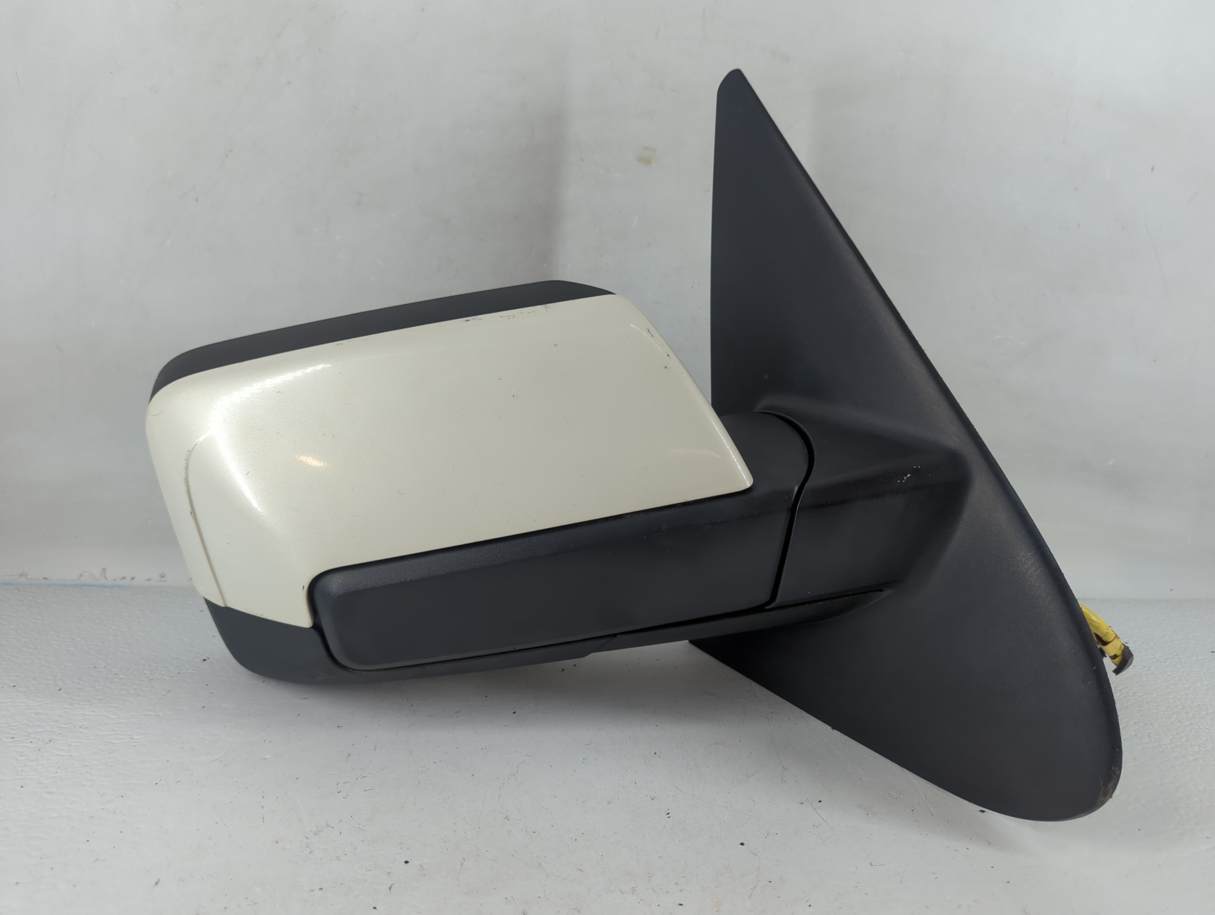 2007 Lincoln Navigator Passenger Right Side View Power Door Mirror White 812232 - Oemusedautoparts1.com