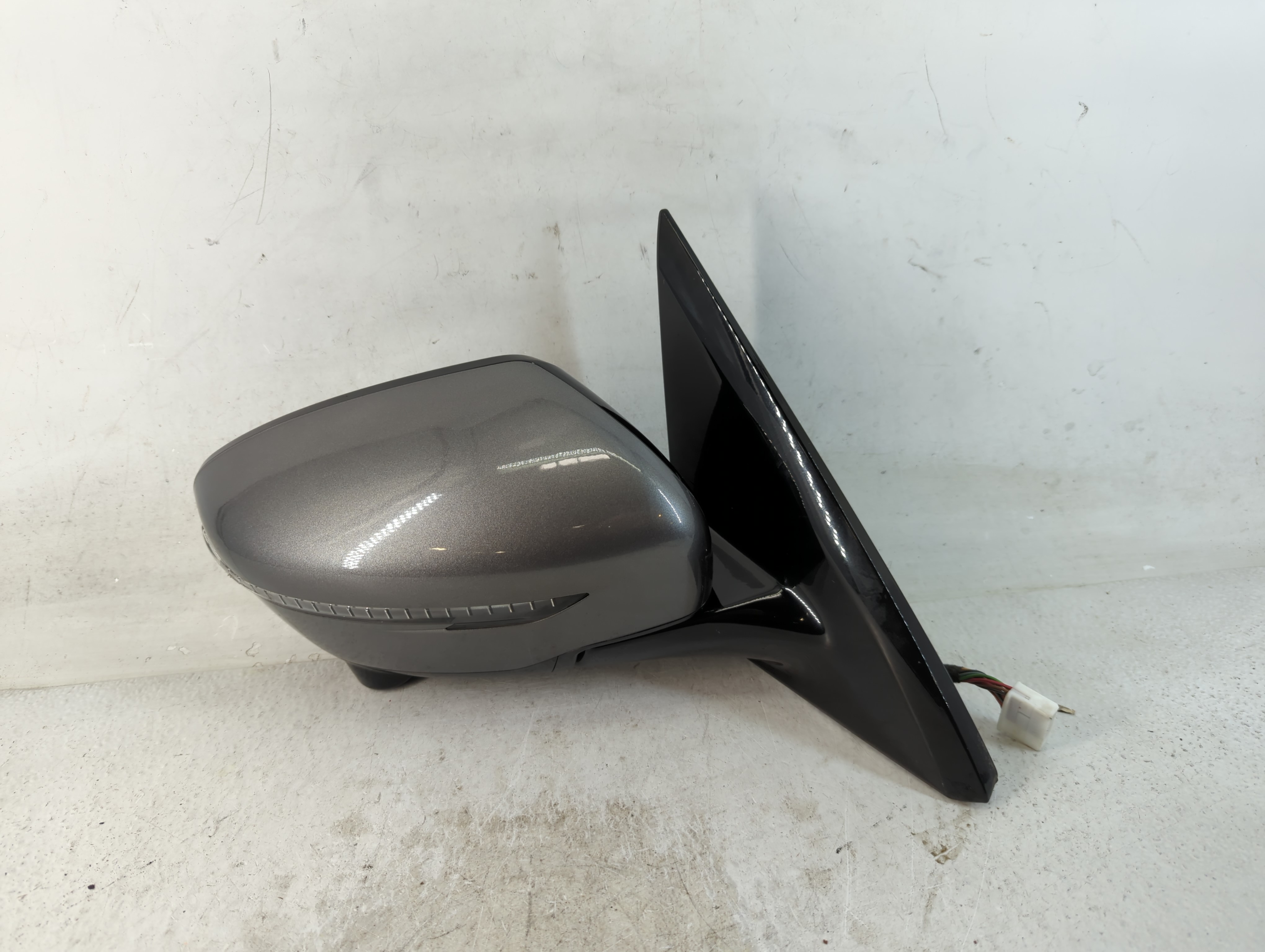 2017-2017 Nissan Pathfinder Passenger Right Side View Power Door Mirror 812277 - Oemusedautoparts1.com