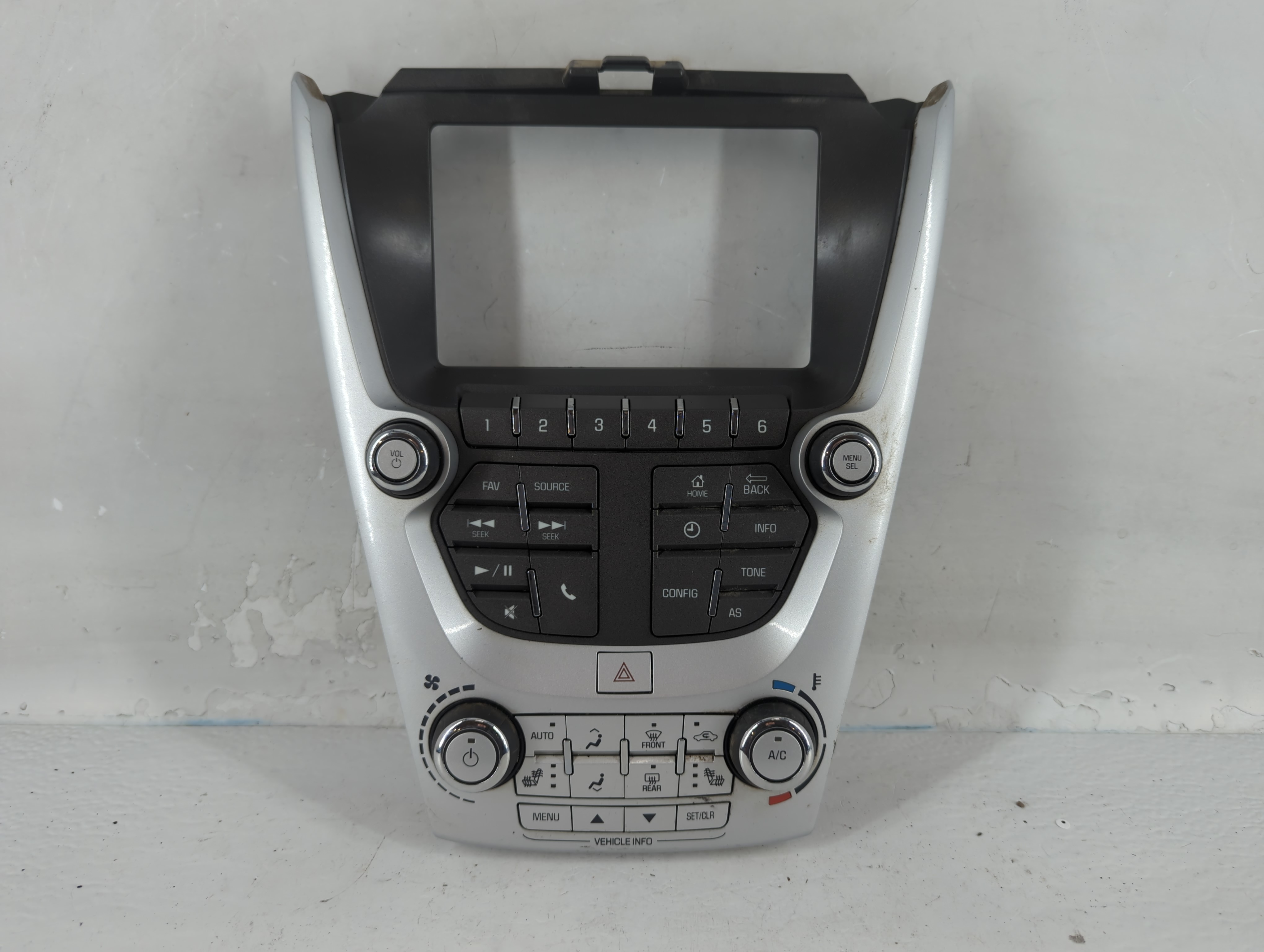 2016-2016 Chevrolet Equinox Am Fm Cd Player Radio Receiver 812281 - Oemusedautoparts1.com