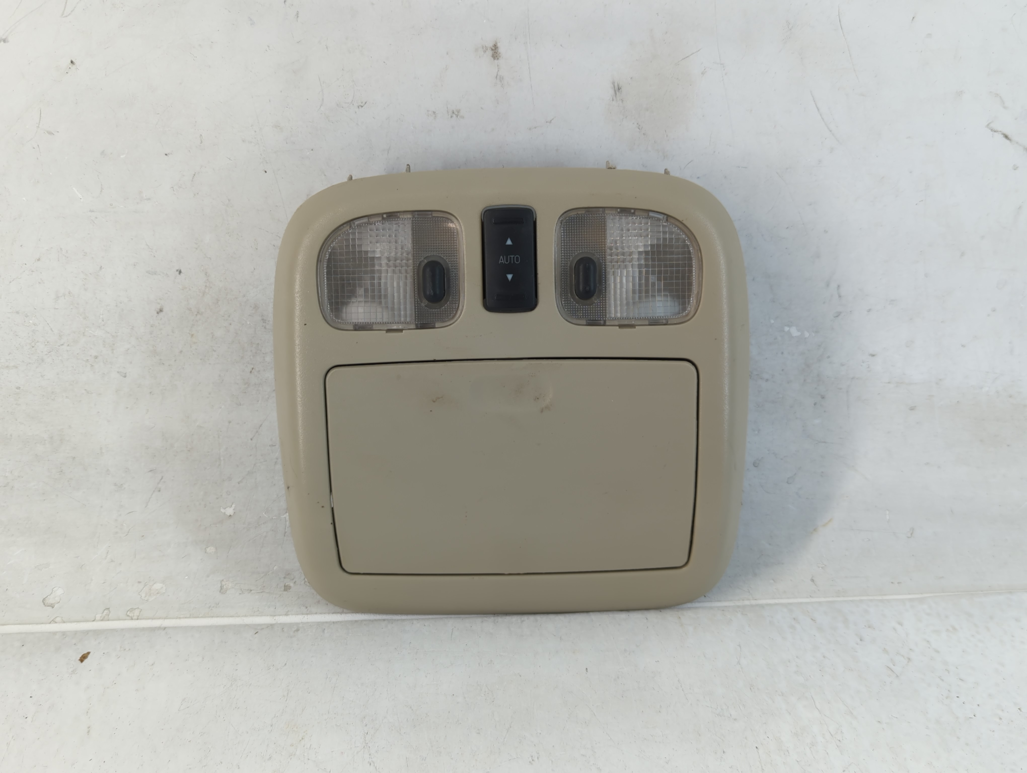 2006 Ford Fusion Overhead Roof Console 812325 - Oemusedautoparts1.com