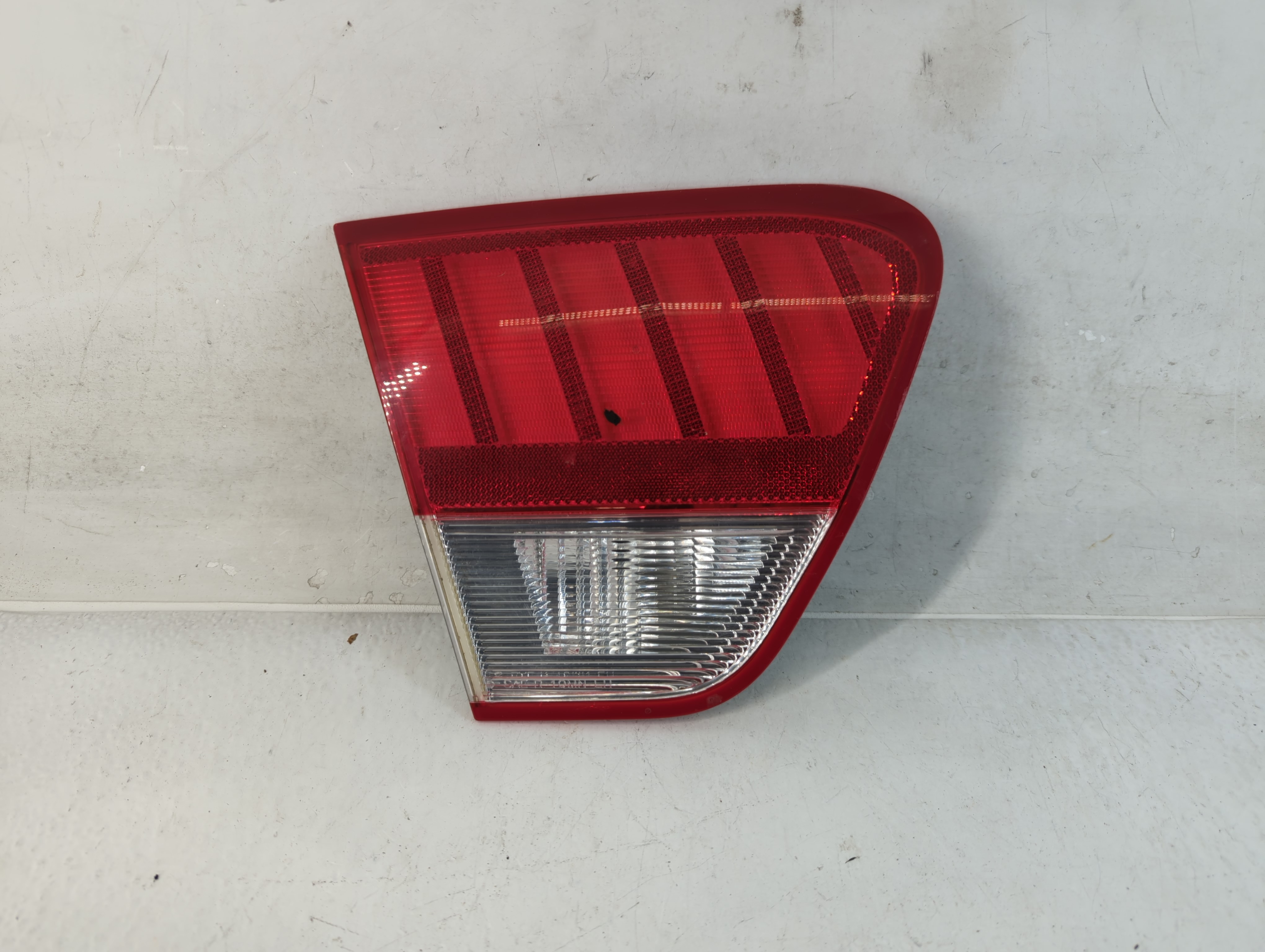 Picture of 2010-2011 Mercury Milan Driver Left Side Tail Light Taillight Oem 812329