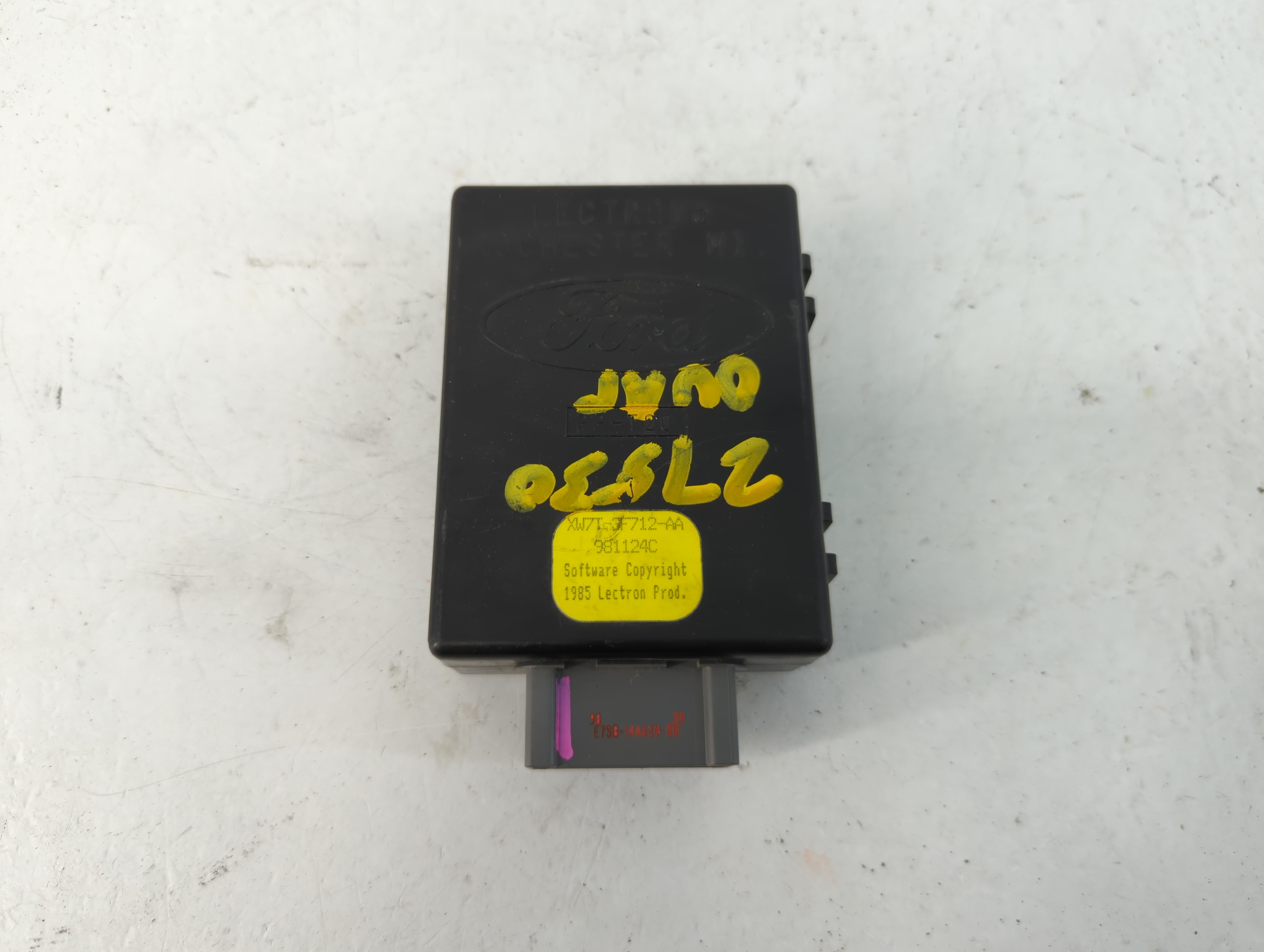 1997-2002 Ford Crown Victoria Chassis Control Module Ccm Bcm Body Control 812383 - Oemusedautoparts1.com