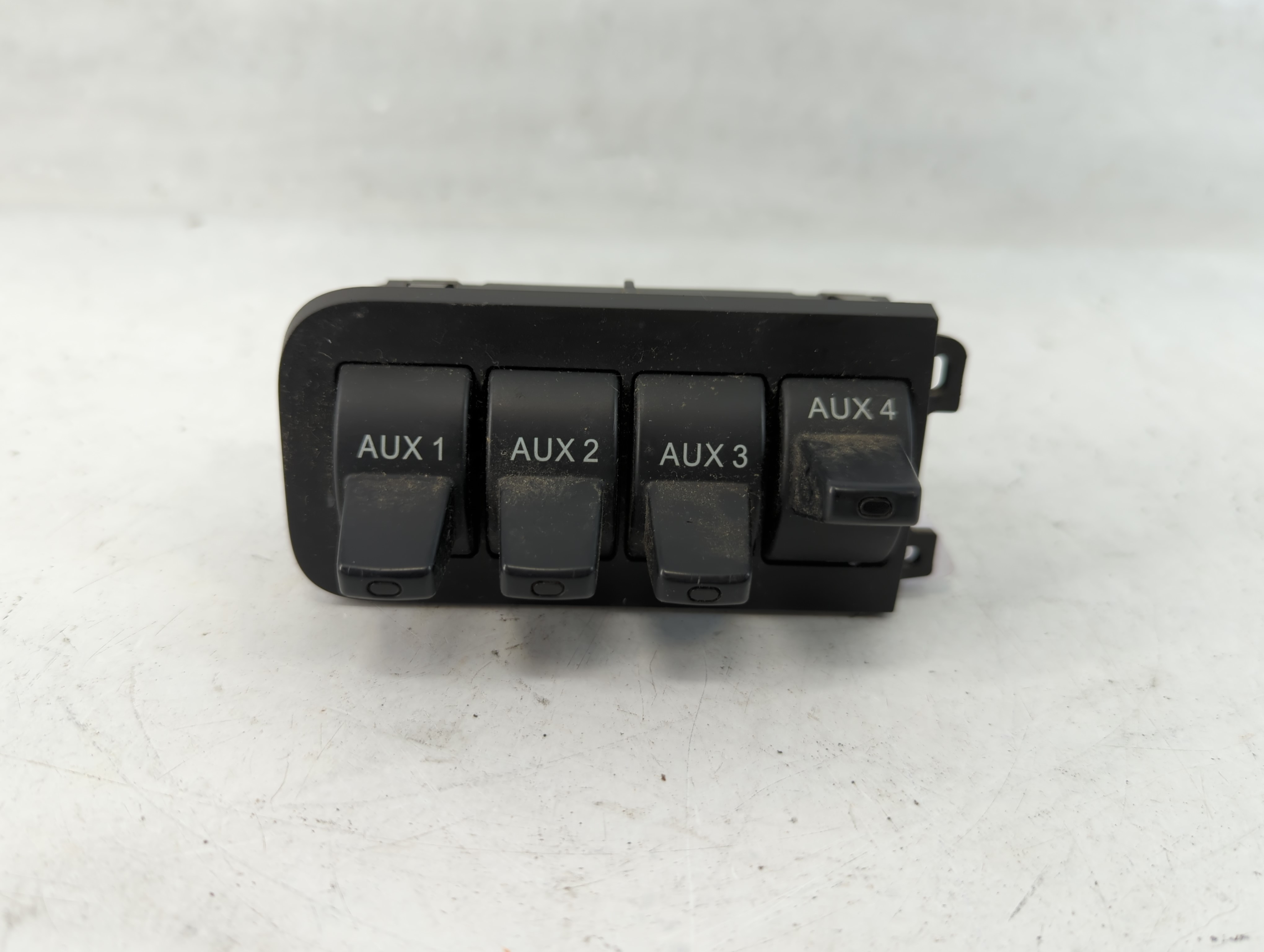 2000-2007 Ford Taurus Driver Left Door Master Power Window Switch Aew3ja6 812384 - Oemusedautoparts1.com