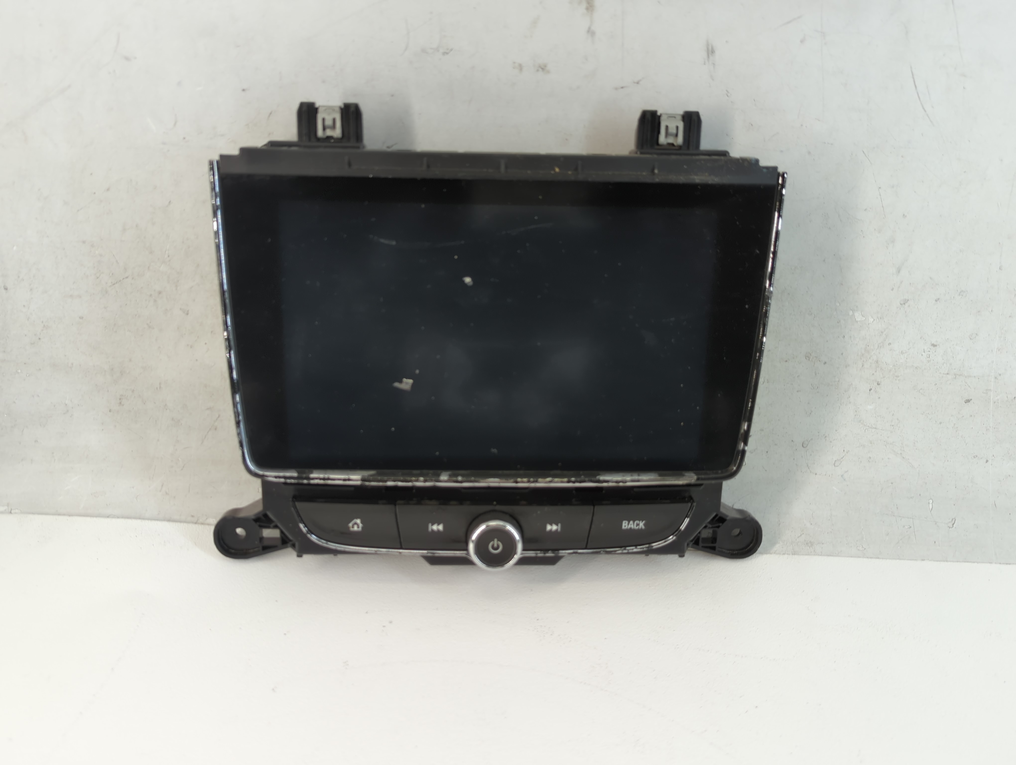 2017-2017 Buick Encore Am Fm Cd Player Radio Receiver 812386 - Oemusedautoparts1.com