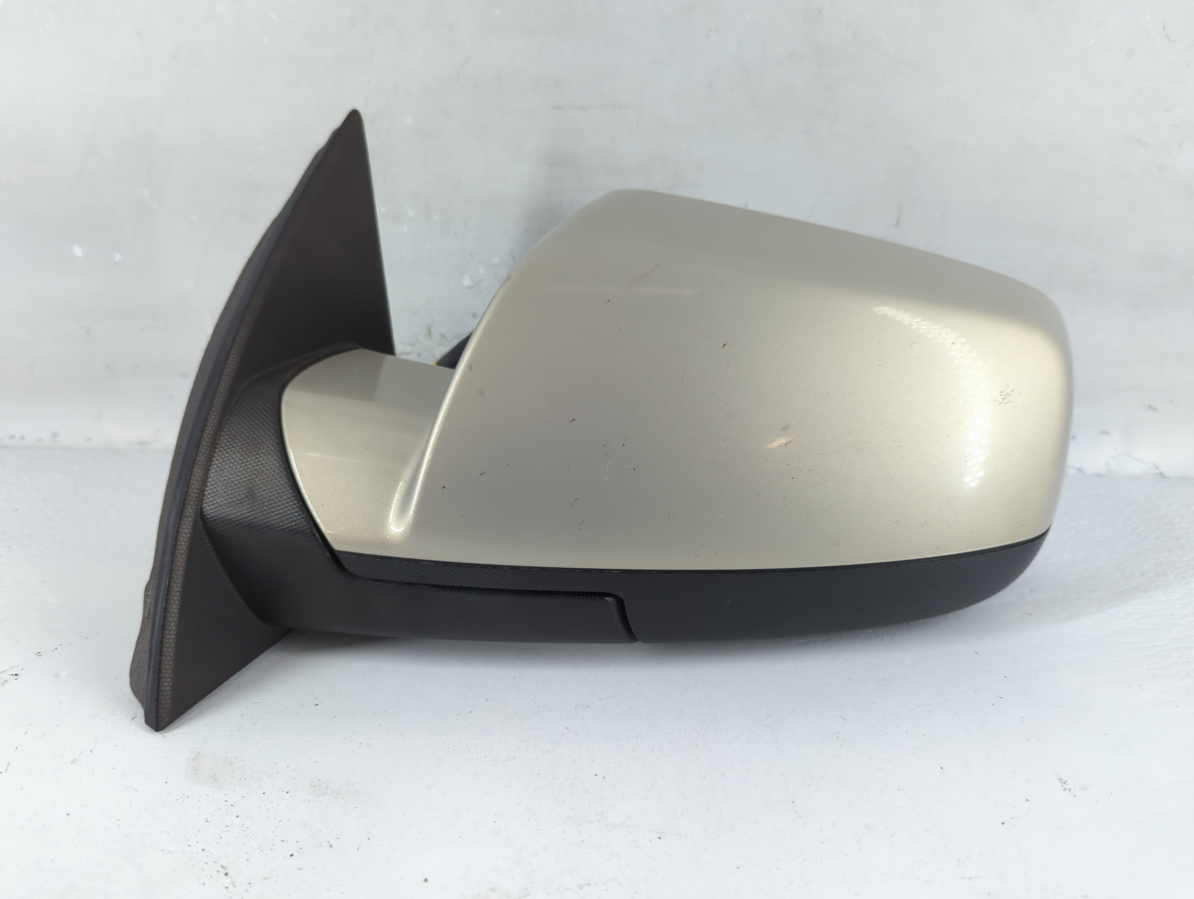 2010-2011 Chevrolet Equinox Driver Left Side View Power Door Mirror Beige 812417 - Oemusedautoparts1.com