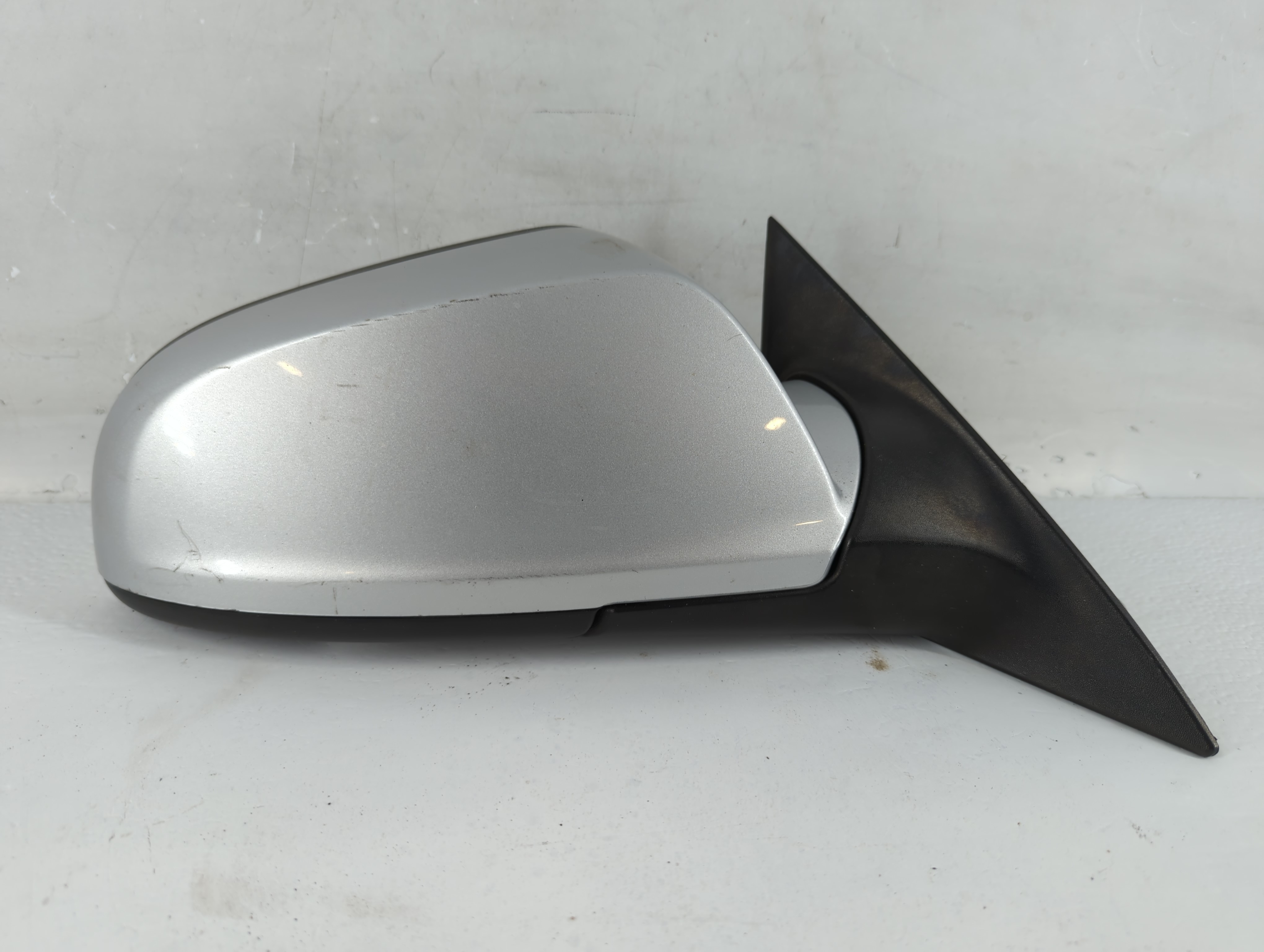2008-2012 Chevrolet Malibu Passenger Right Side View Power Door Mirror 813038 - Oemusedautoparts1.com