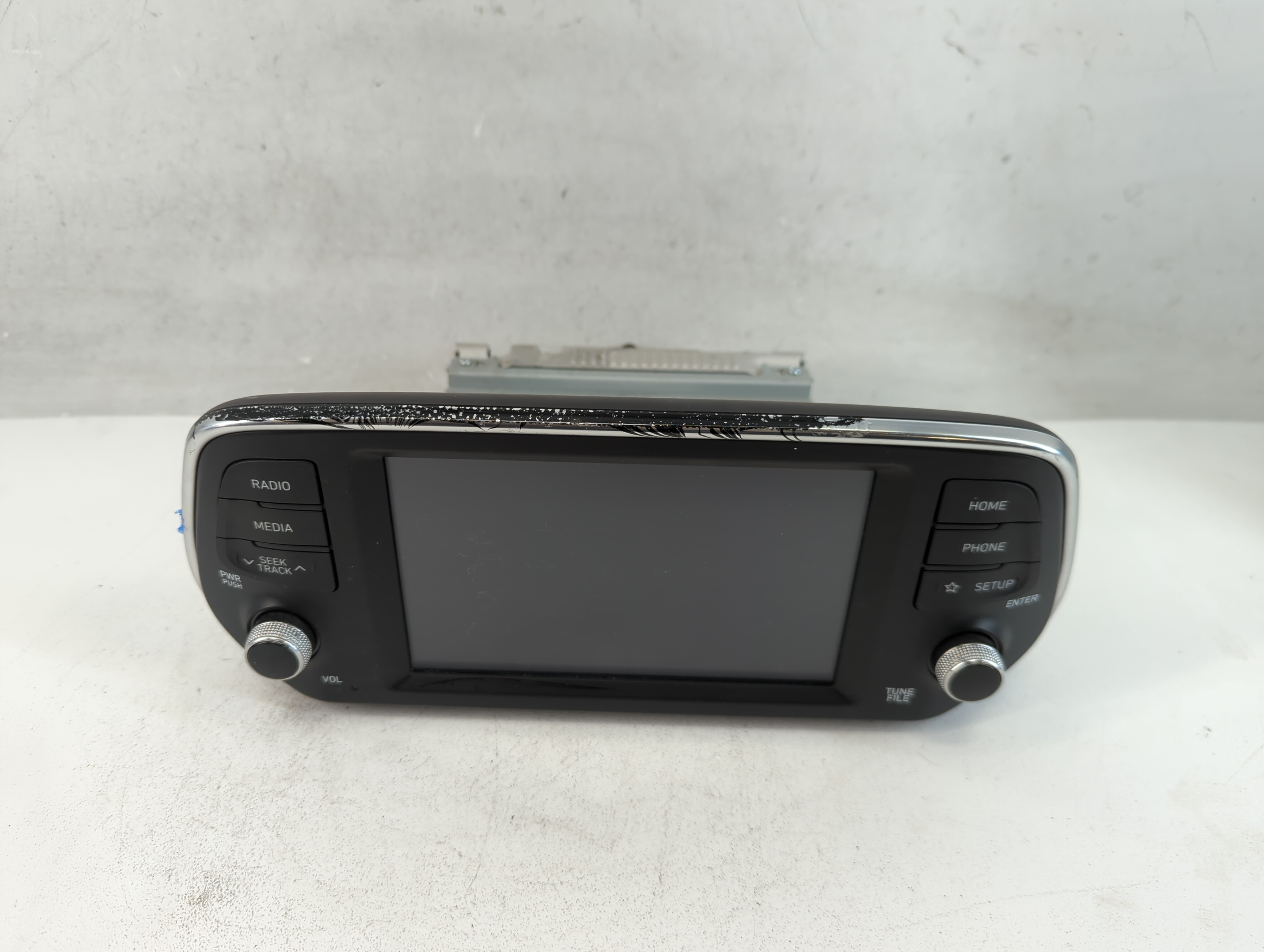 2019-2020 Hyundai Santa Fe Am Fm Cd Player Radio Receiver 813102 - Oemusedautoparts1.com