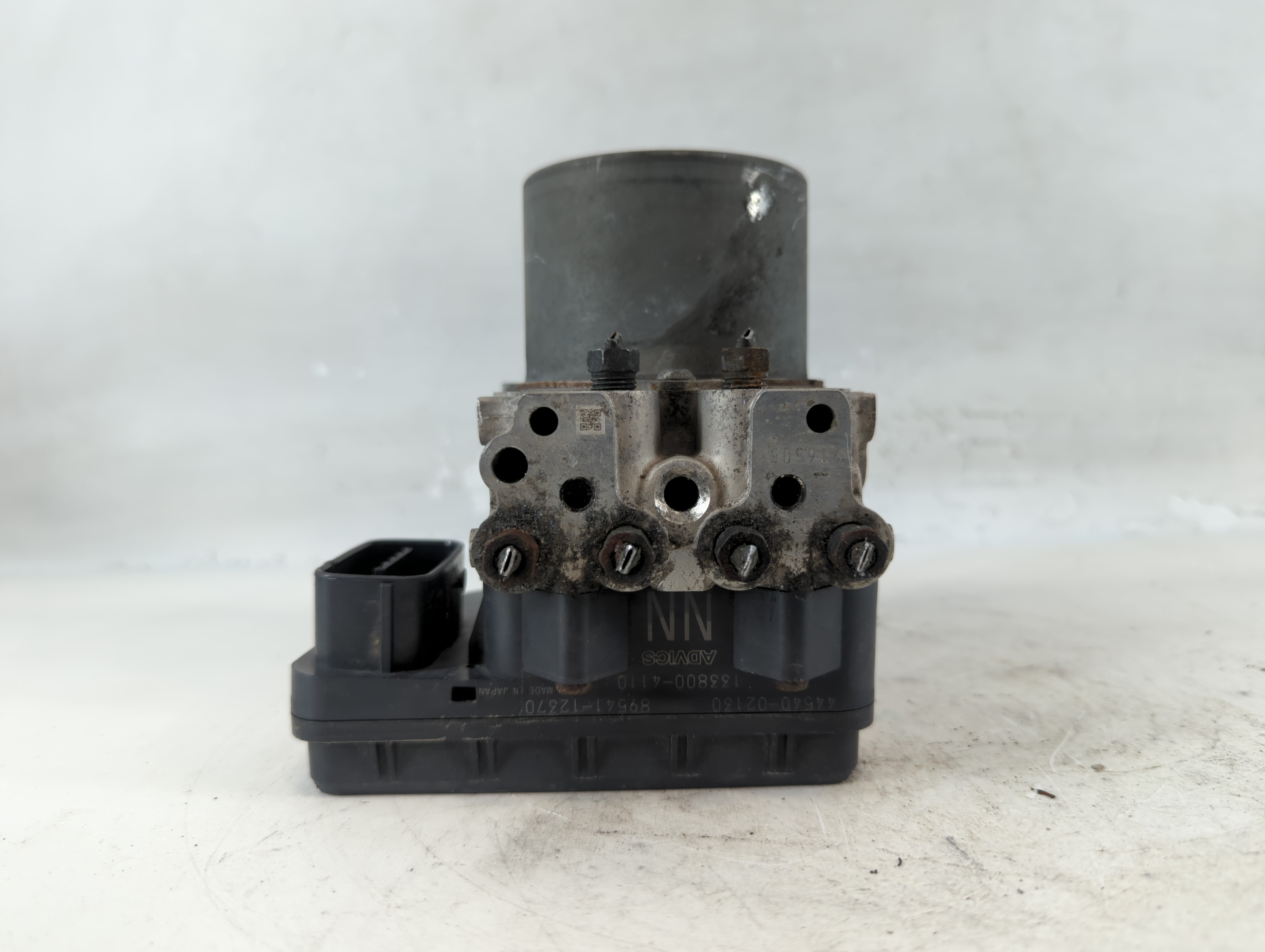 2009-2009 Toyota Matrix Abs Pump Control Module 813124 - Oemusedautoparts1.com