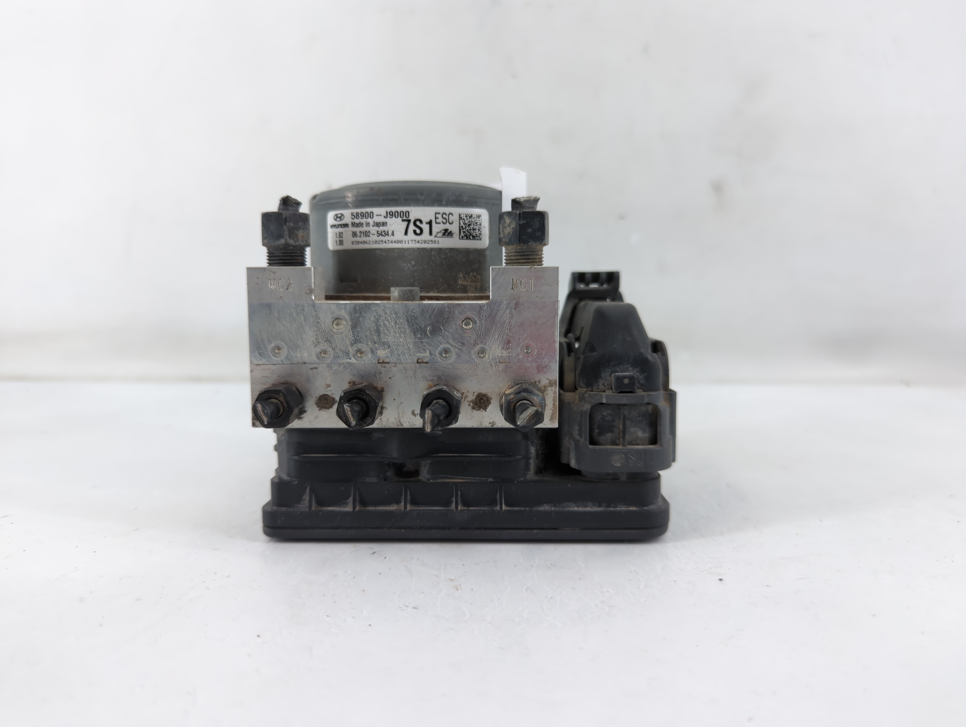 2018-2020 Hyundai Kona Abs Pump Control Module 813130 - Oemusedautoparts1.com