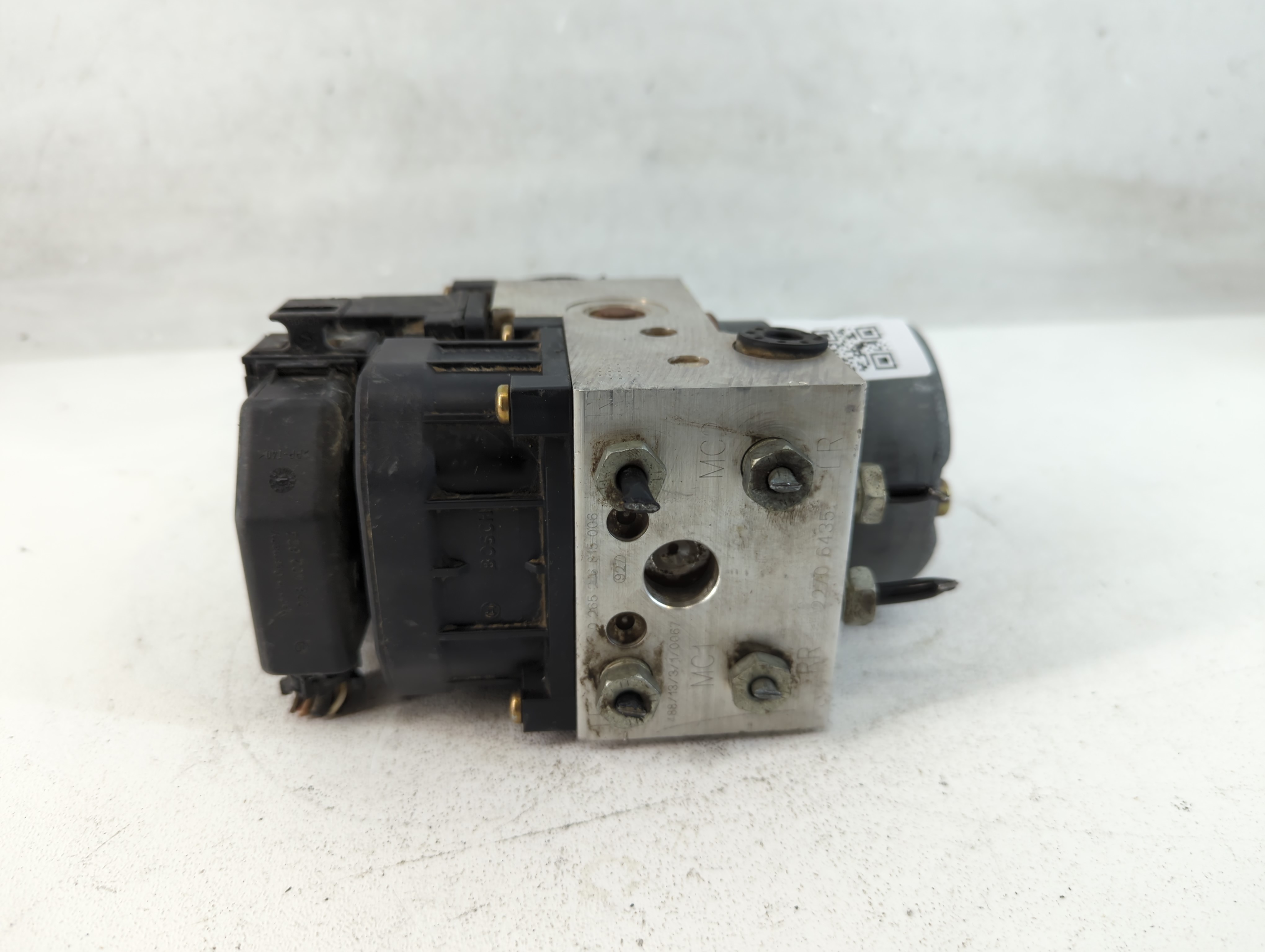 2003-2005 Saturn Vue Abs Pump Control Module 813539 - Oemusedautoparts1.com