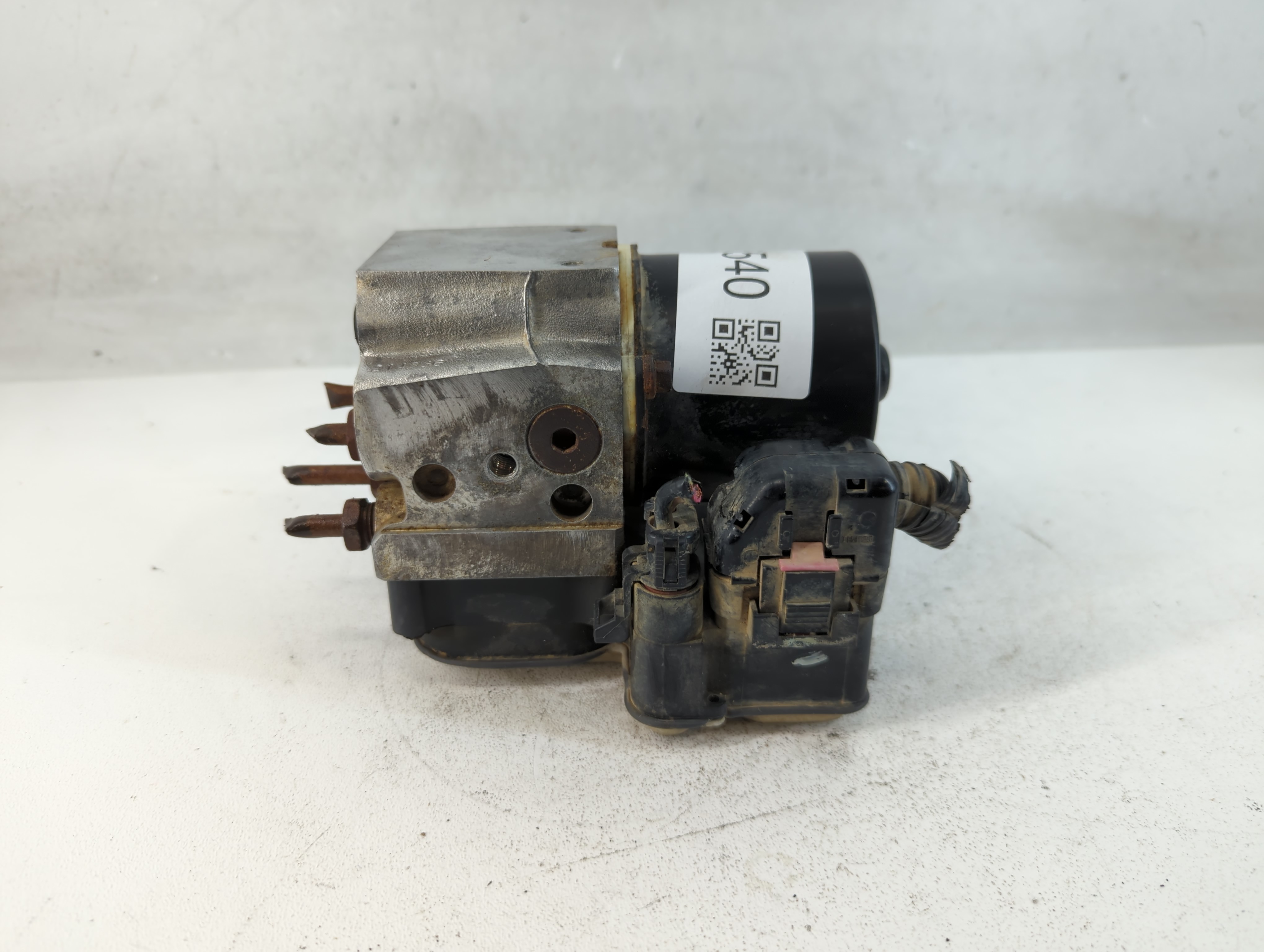 Picture of 2001-2002 Gmc Sierra 2500 Abs Pump Control Module 813540