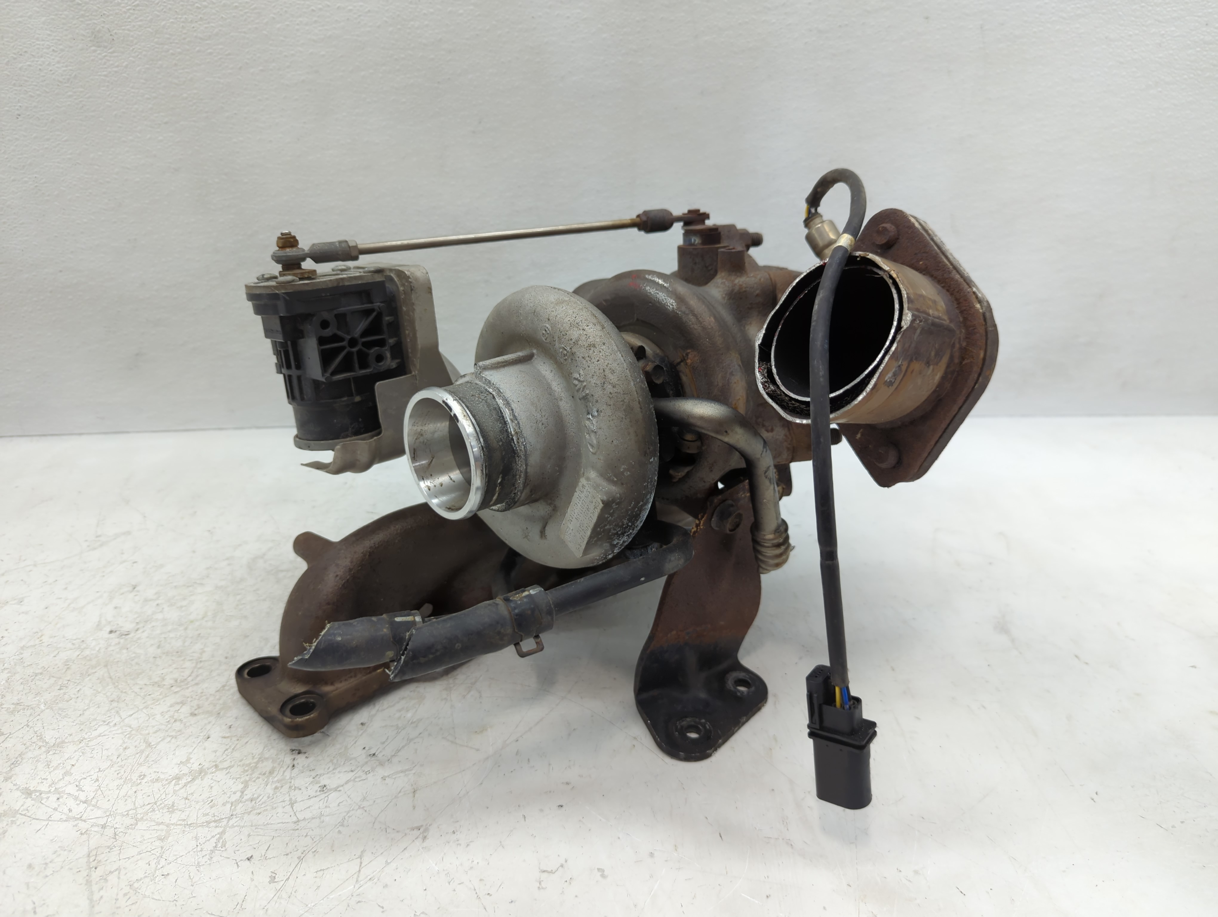 Picture of Turbos or Exhaust Manifold 2012 HYUNDAI SONATA SONATA