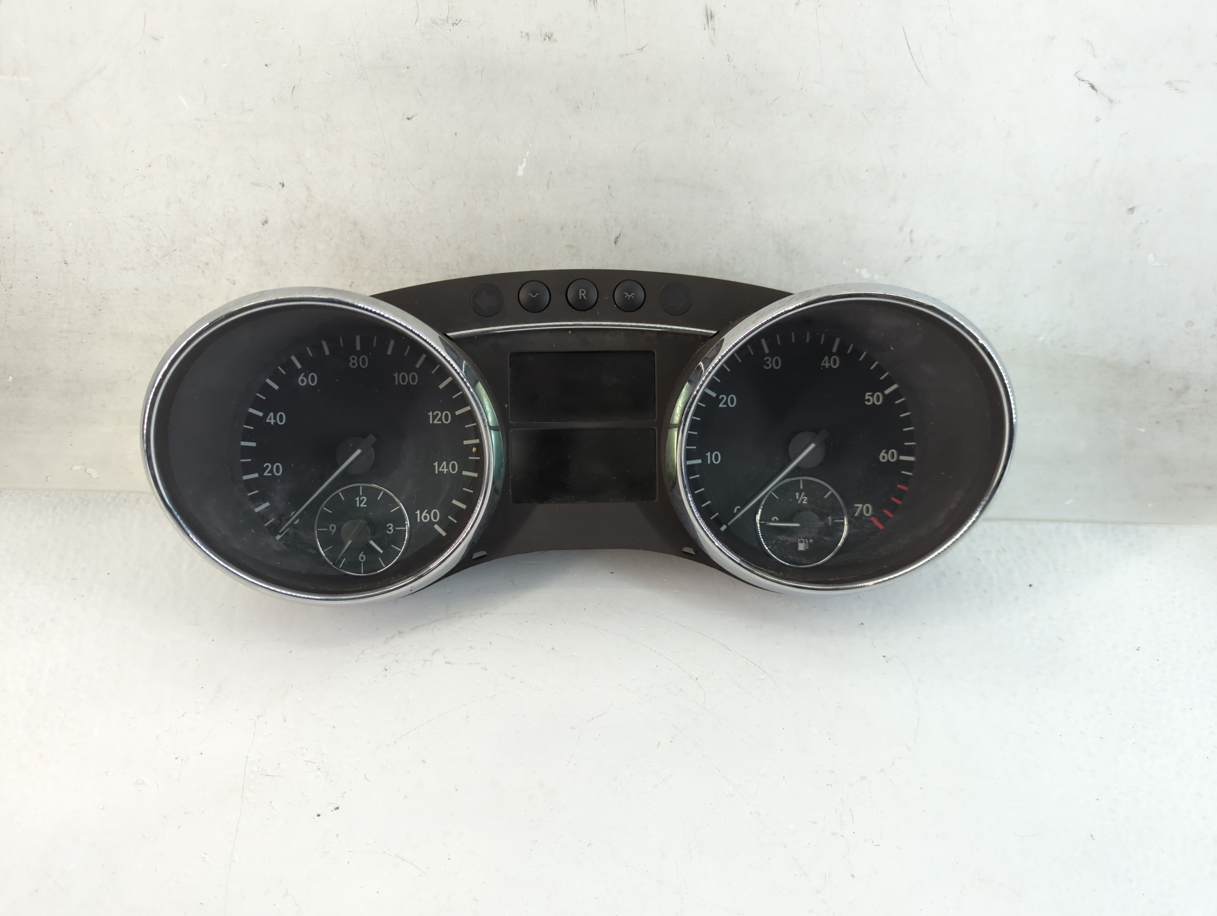 2006-2007 Mercedes-benz R350 Speedometer Instrument Cluster Gauges 813965 - Oemusedautoparts1.com