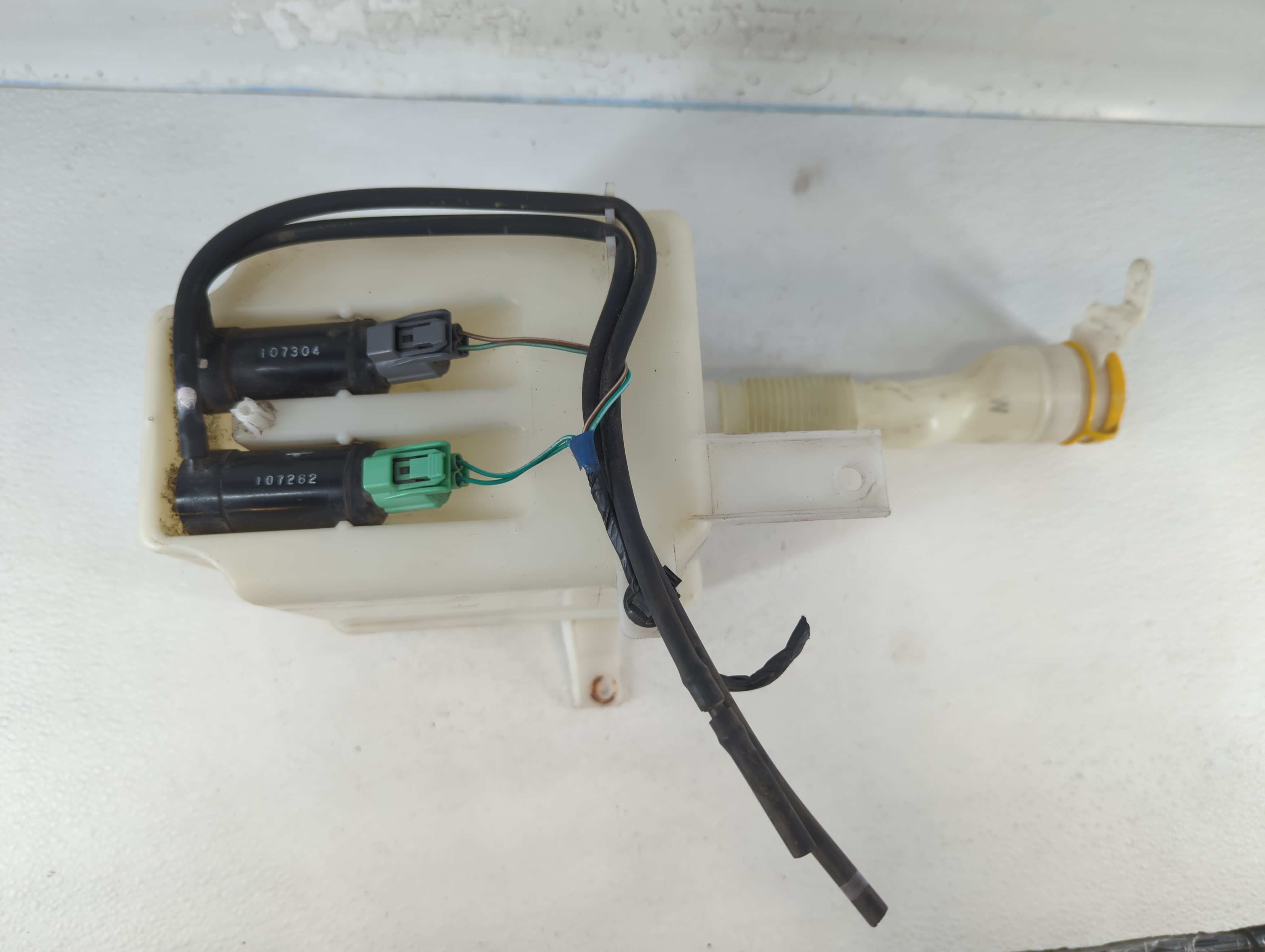 2012-2012 Subaru Impreza Windshield Washer Fluid Reservoir Bottle Oem 813973 - Oemusedautoparts1.com