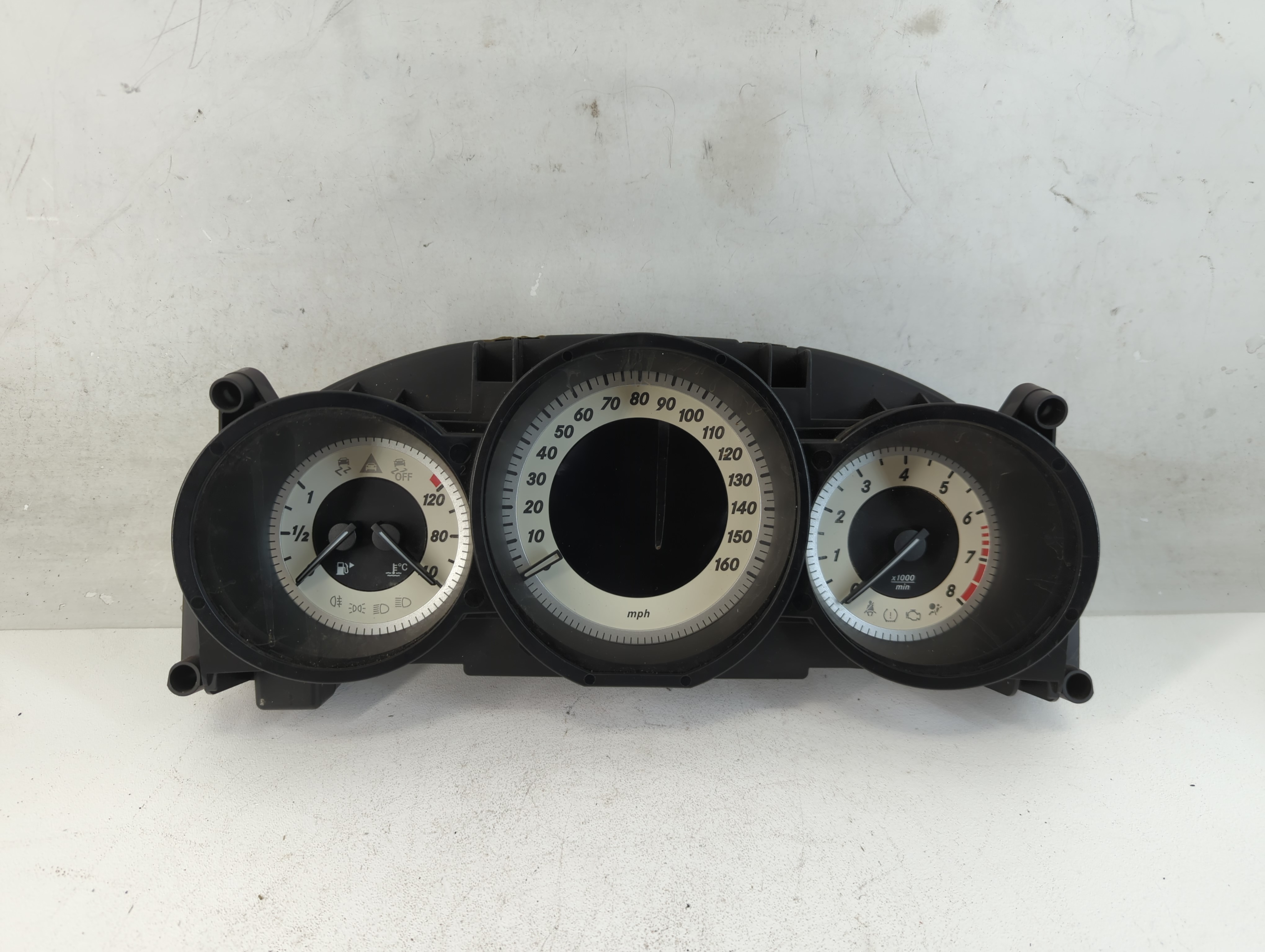 2013-2013 Mercedes-benz Cls550 Speedometer Instrument Cluster Gauges 814057 - Oemusedautoparts1.com