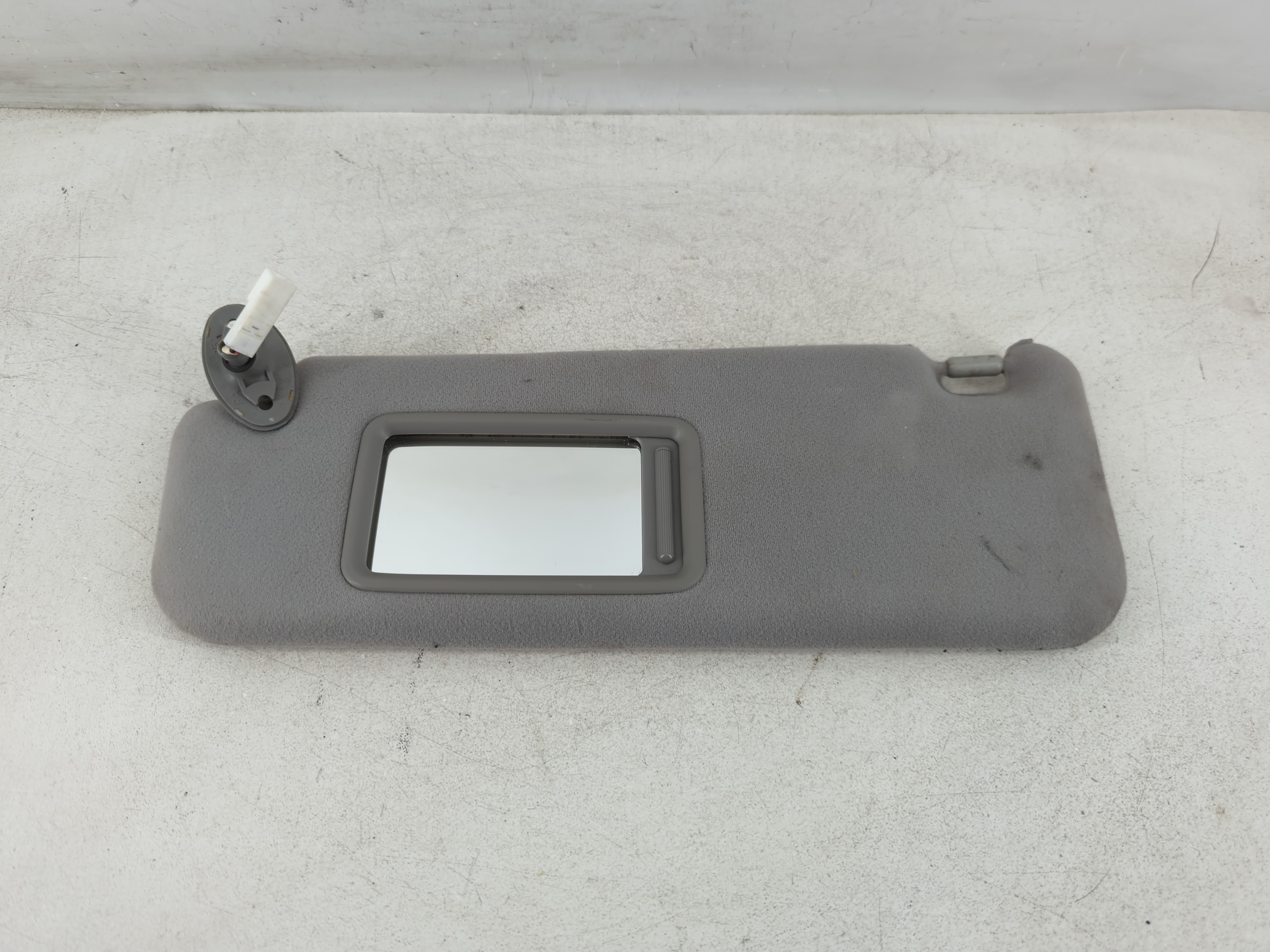 Picture of 2005-2005 Toyota Prius Passenger Sun Visor Mirror Right Sunvisor Grey 814067
