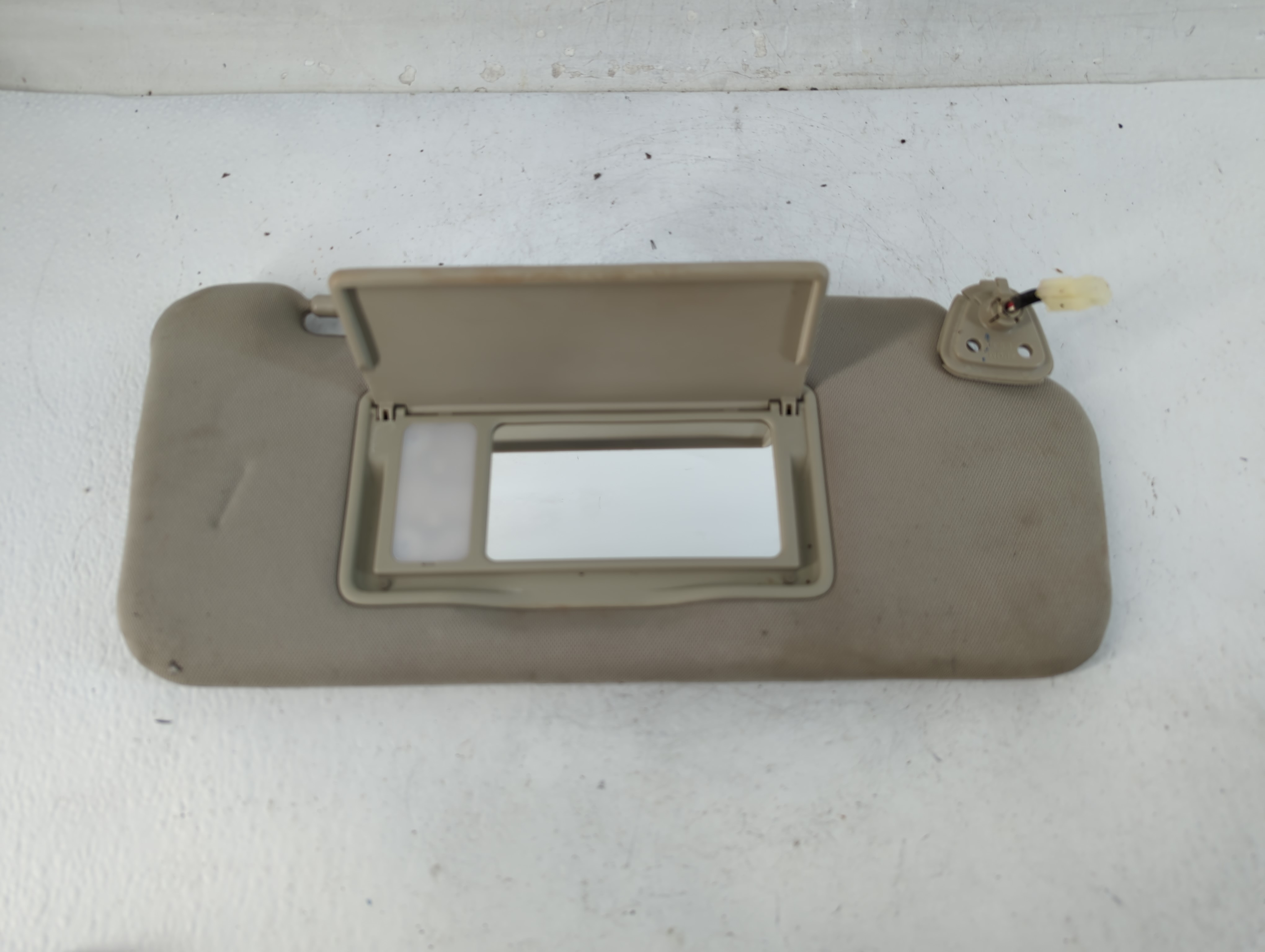 2009-2014 Nissan Murano Passenger Sun Visor Mirror Right Sunvisor 814418 - Oemusedautoparts1.com