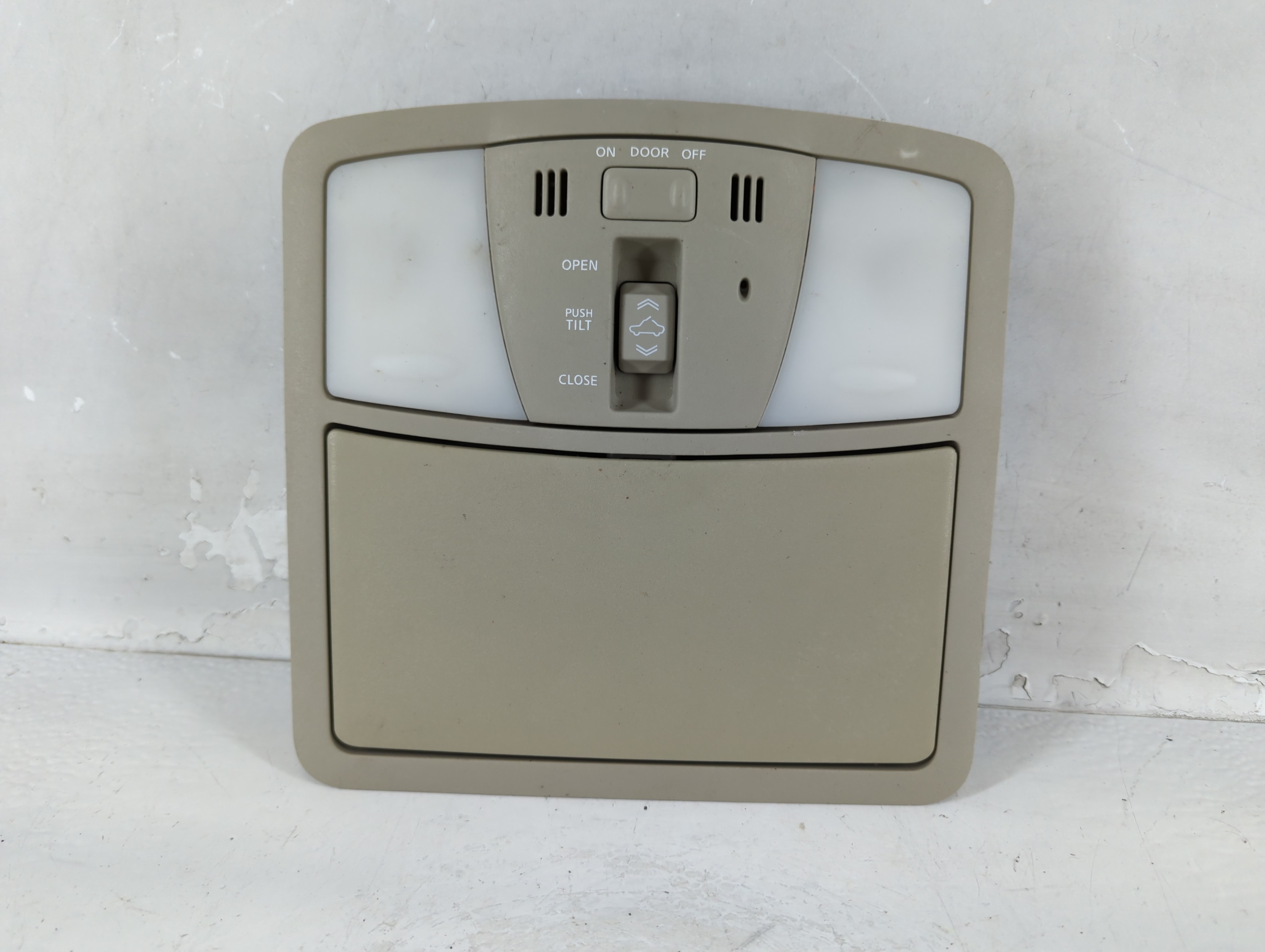 2009-2013 Nissan Murano Overhead Roof Console Interior Dome Light 814479 - Oemusedautoparts1.com