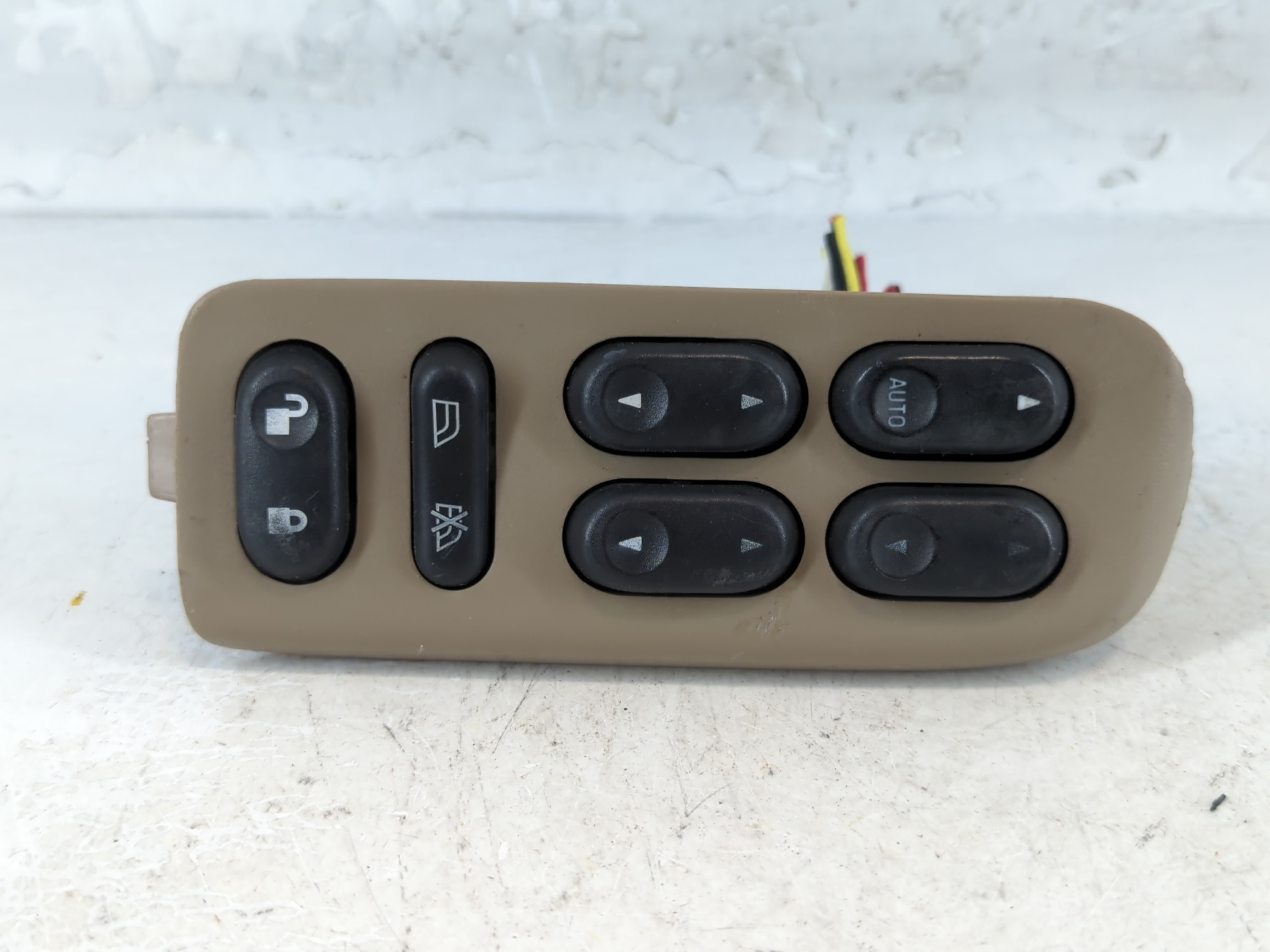 2001-2006 Mazda Tribute Driver Left Door Master Power Window Switch 815153 - Oemusedautoparts1.com