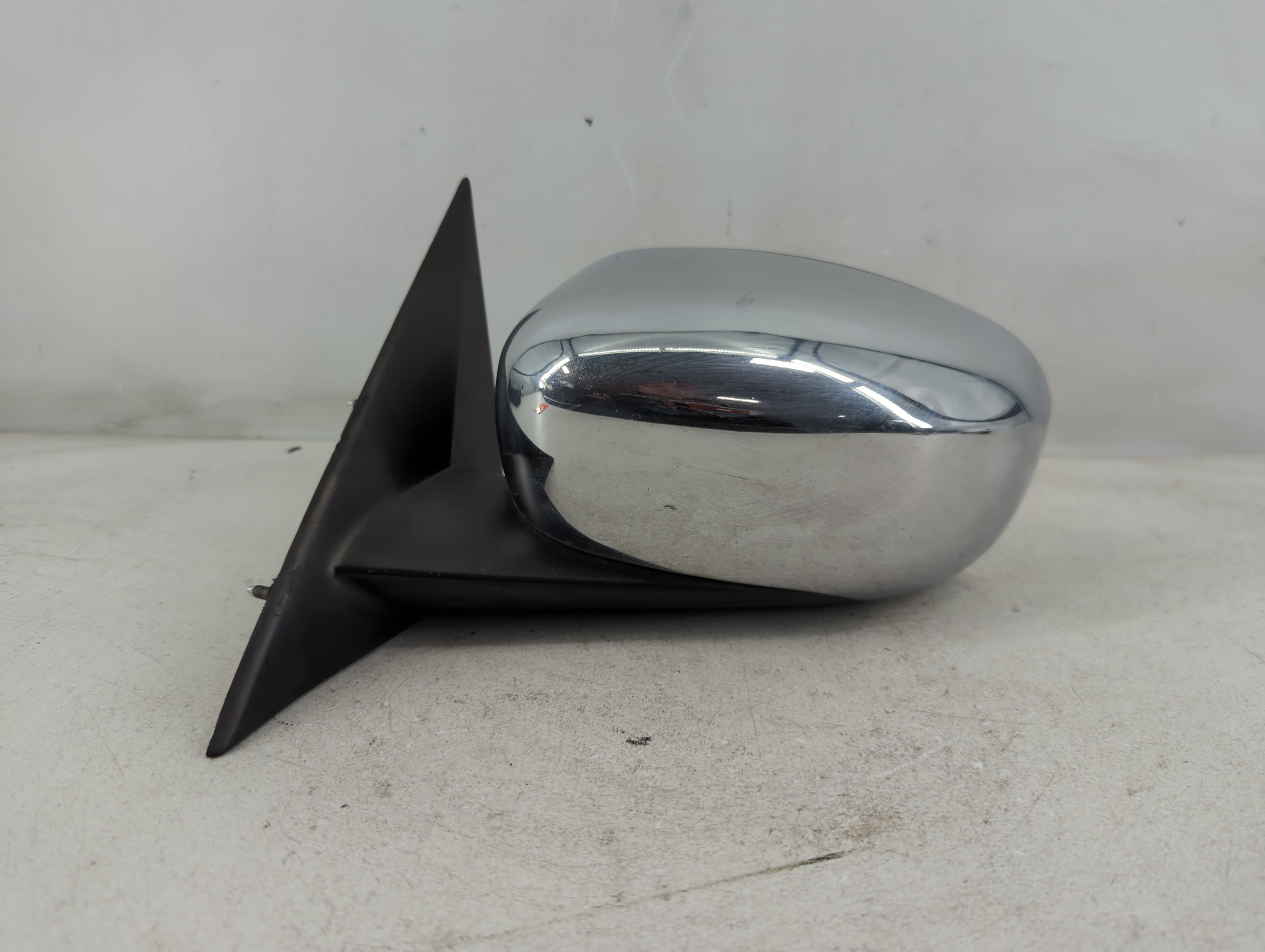Picture of 2006-2010 Chrysler 300 Driver Left Side View Manual Door Mirror Chrome 815766