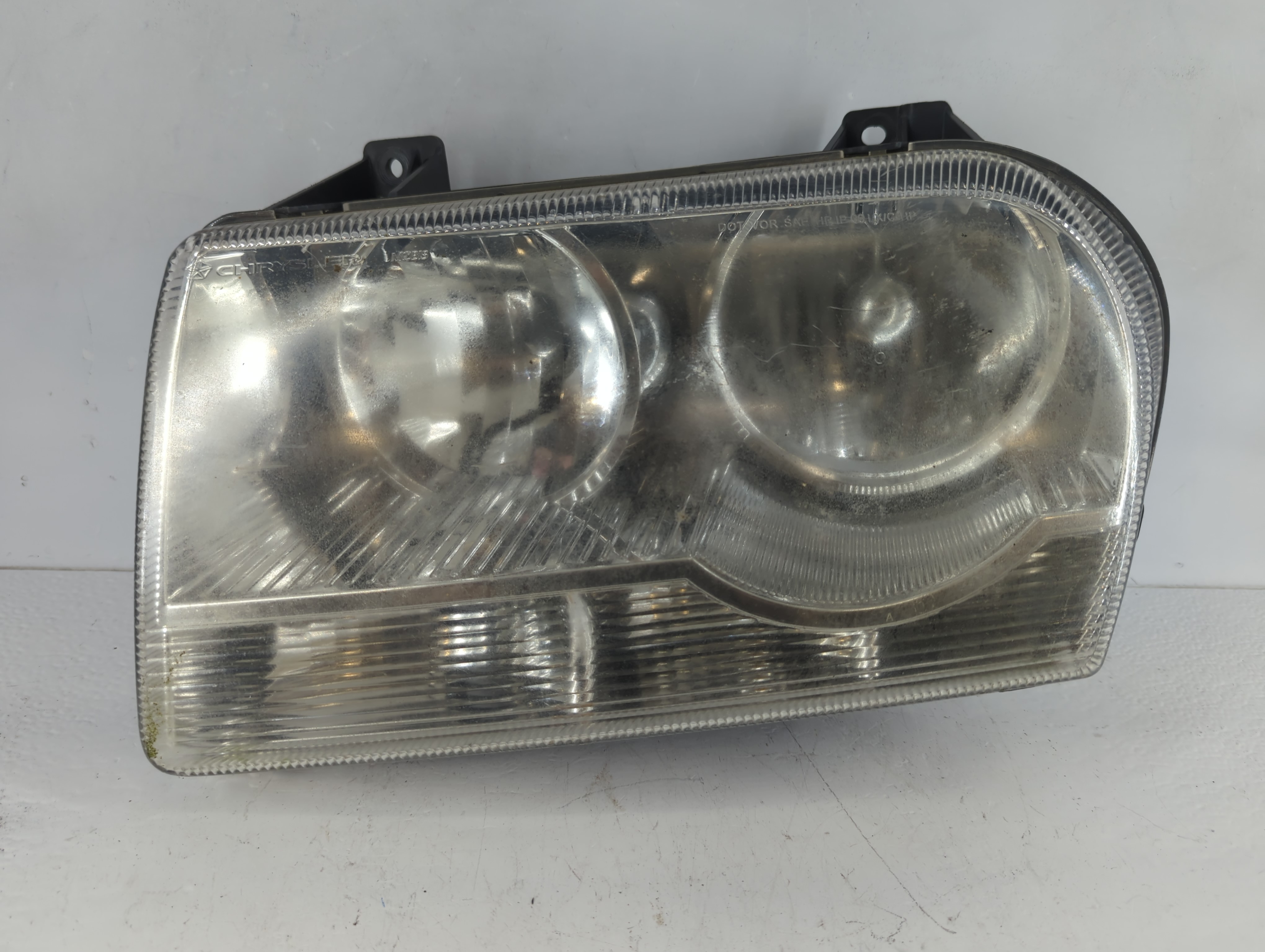 Picture of 2008-2010 Chrysler 300 Driver Left Oem Head Light Headlight Lamp 815773