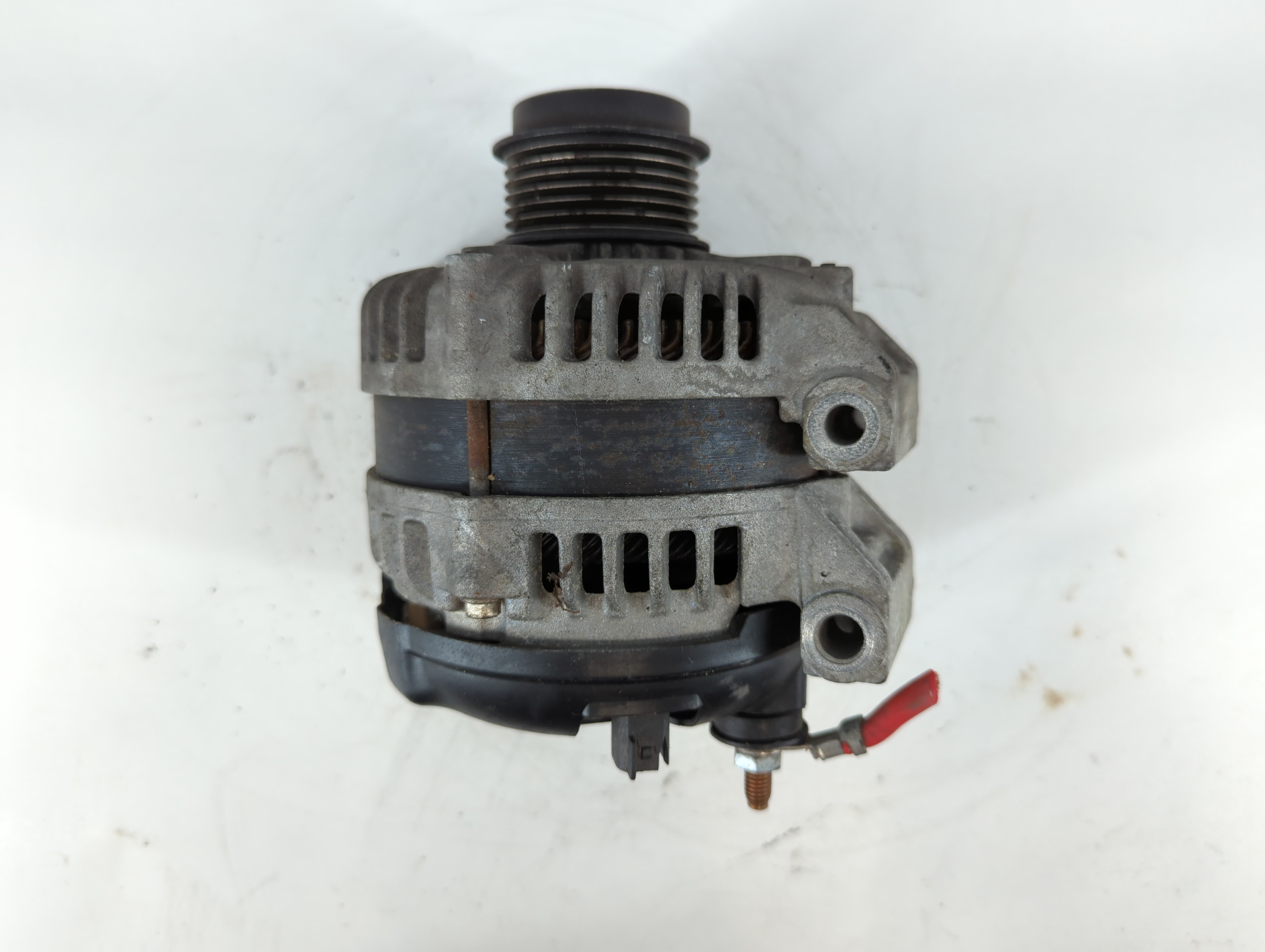 2011 Chrysler Town & Country Alternator Generator Charging Assembly Engine Oem 815923 - Oemusedautoparts1.com