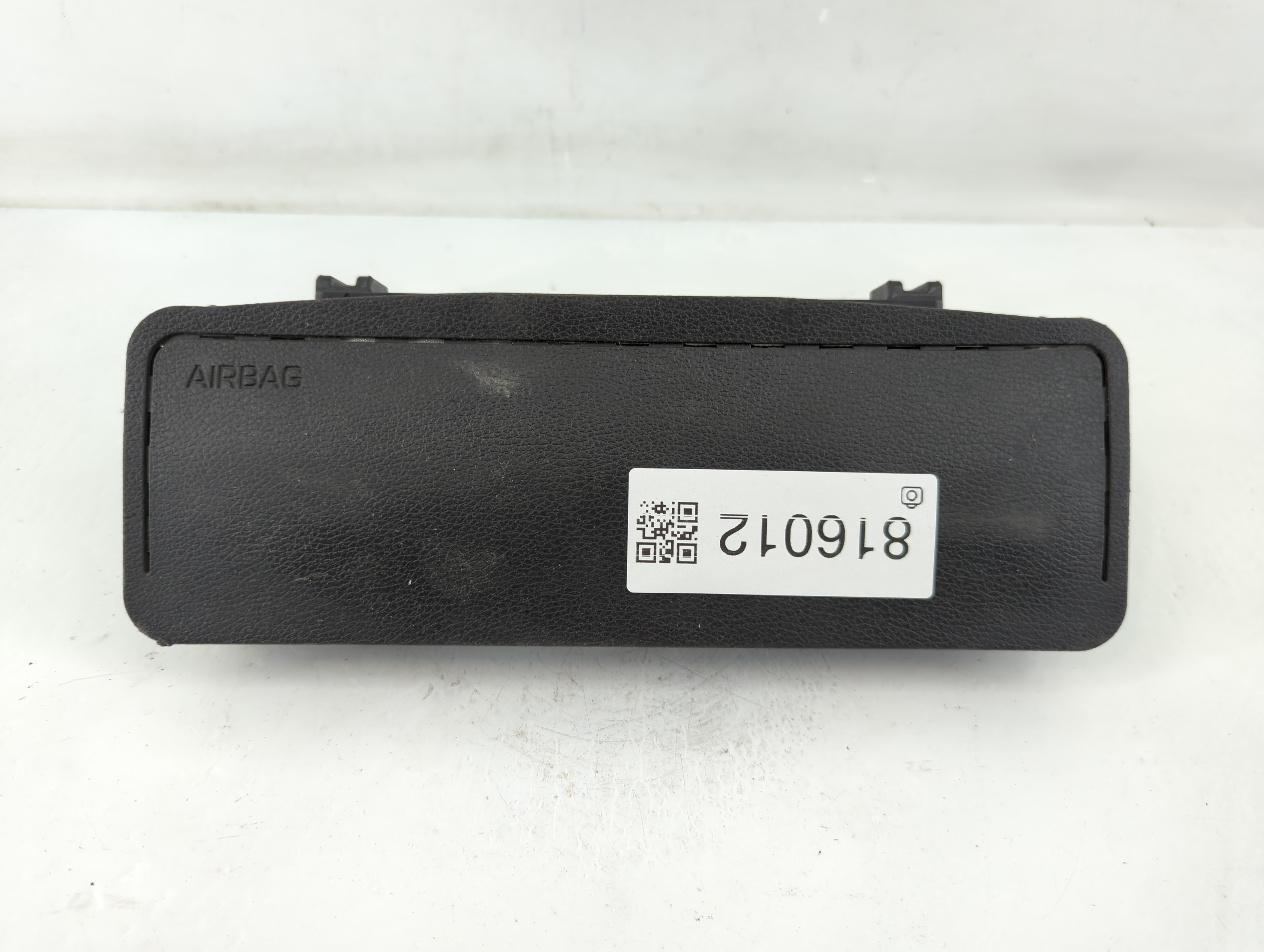 Picture of 2020-2023 Hyundai Sonata Air Bag Driver Left Steering Wheel Mounted 816012