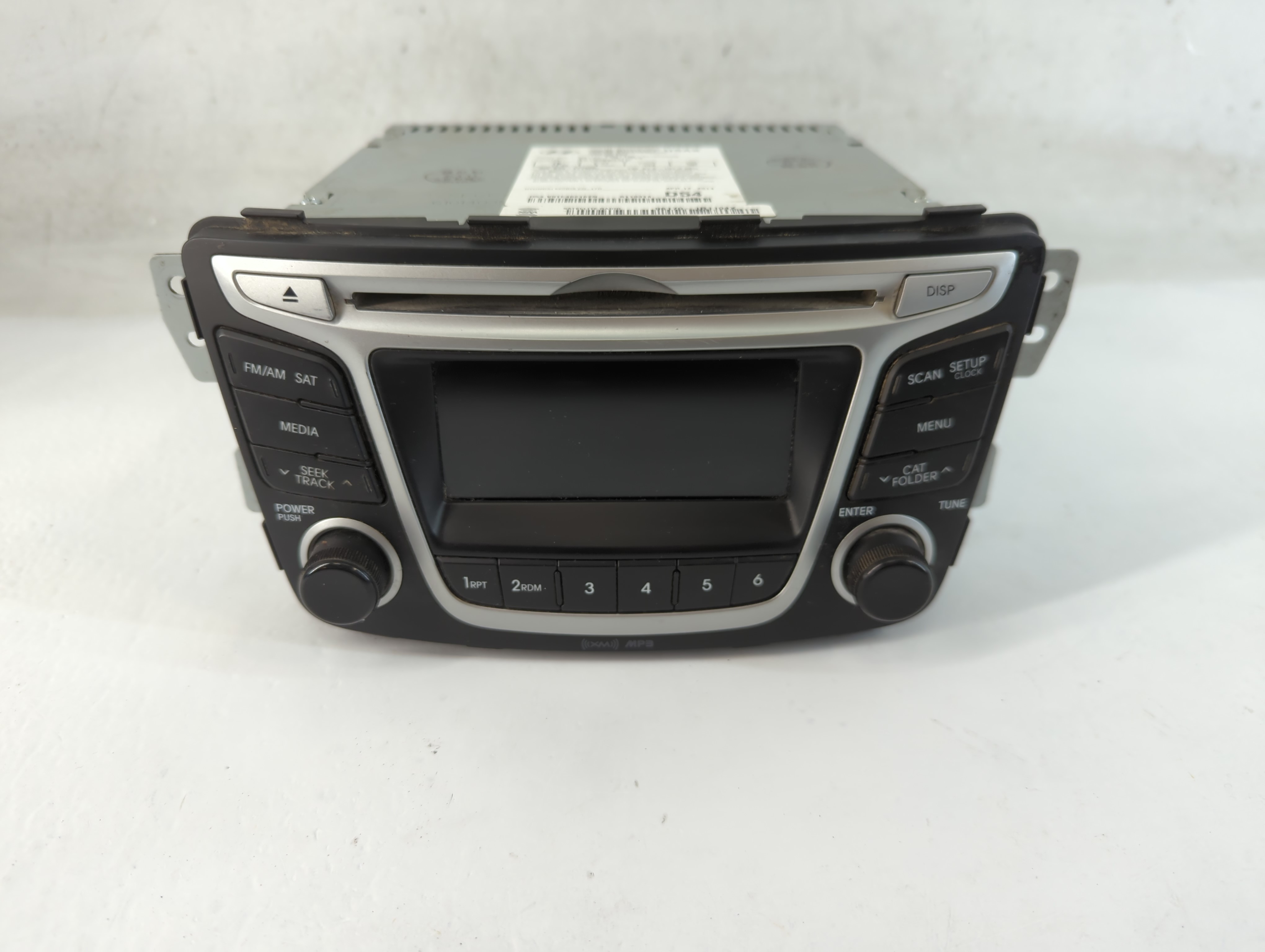 2012-2014 Hyundai Accent Am Fm Cd Player Radio Receiver 816107 - Oemusedautoparts1.com
