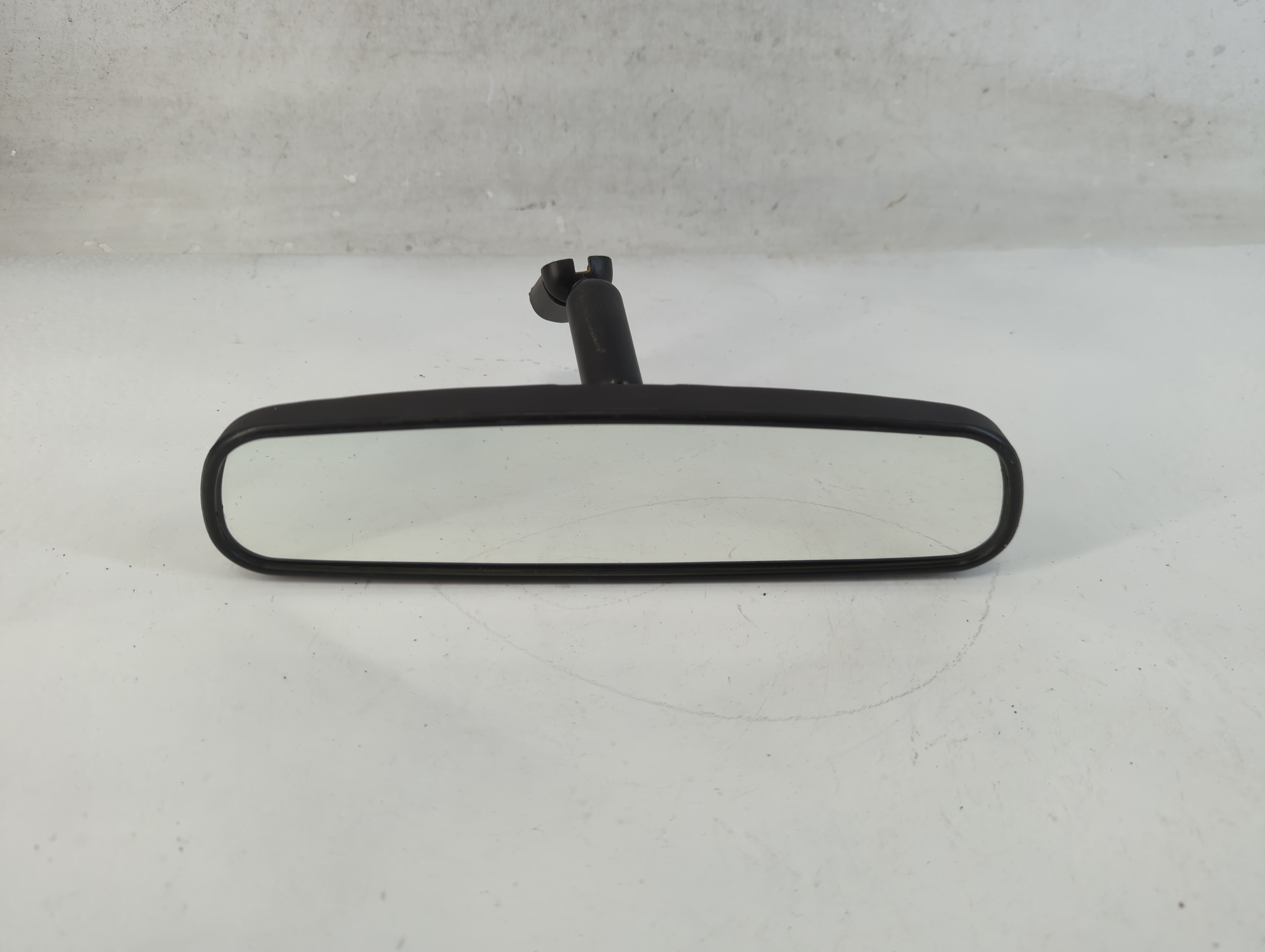 2017-2019 Ford Escape Interior Rear View Mirror Oem 816251 - Oemusedautoparts1.com