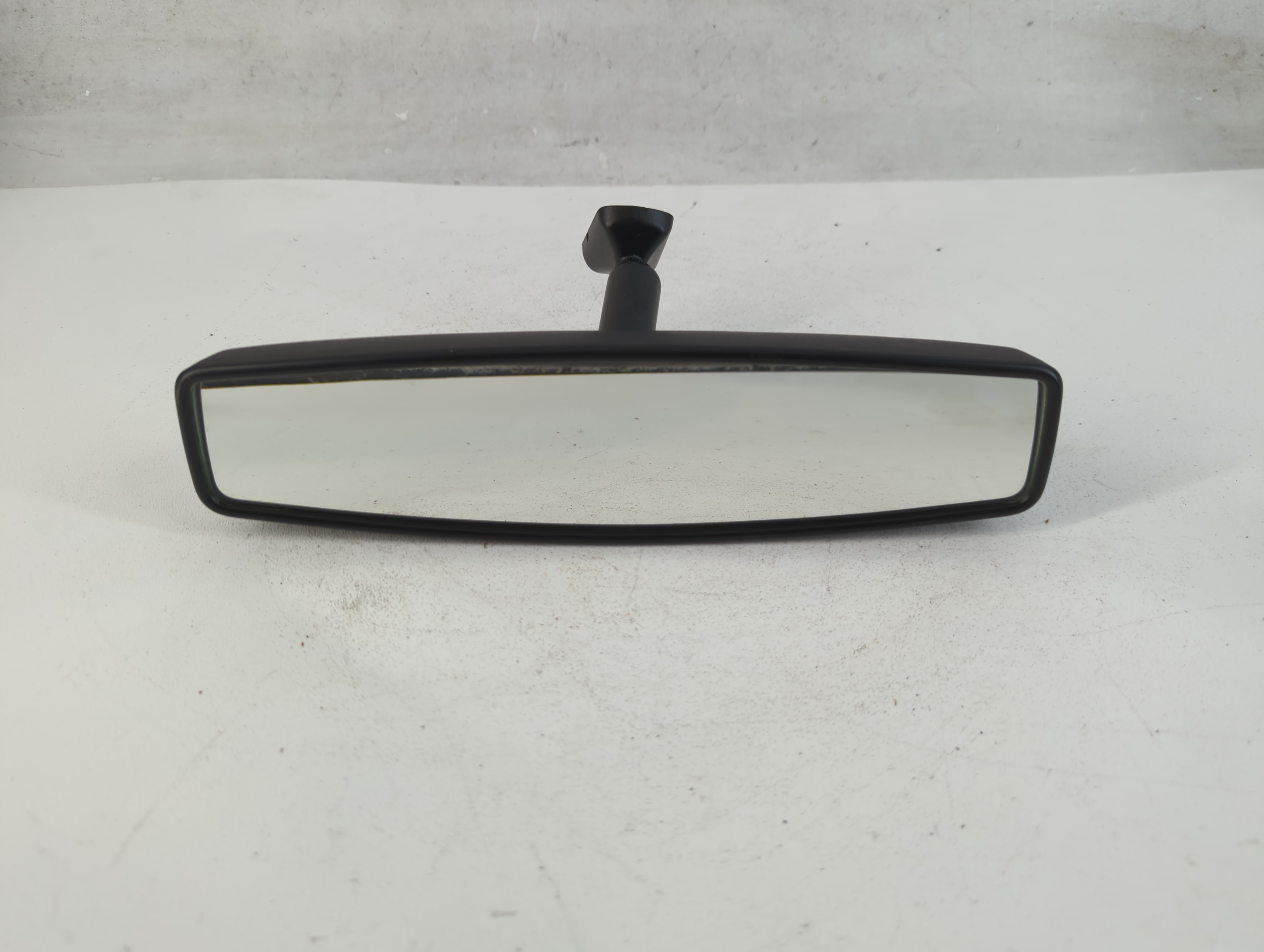 2009-2022 Gmc Sierra 1500 Interior Rear View Mirror Oem 816572 - Oemusedautoparts1.com