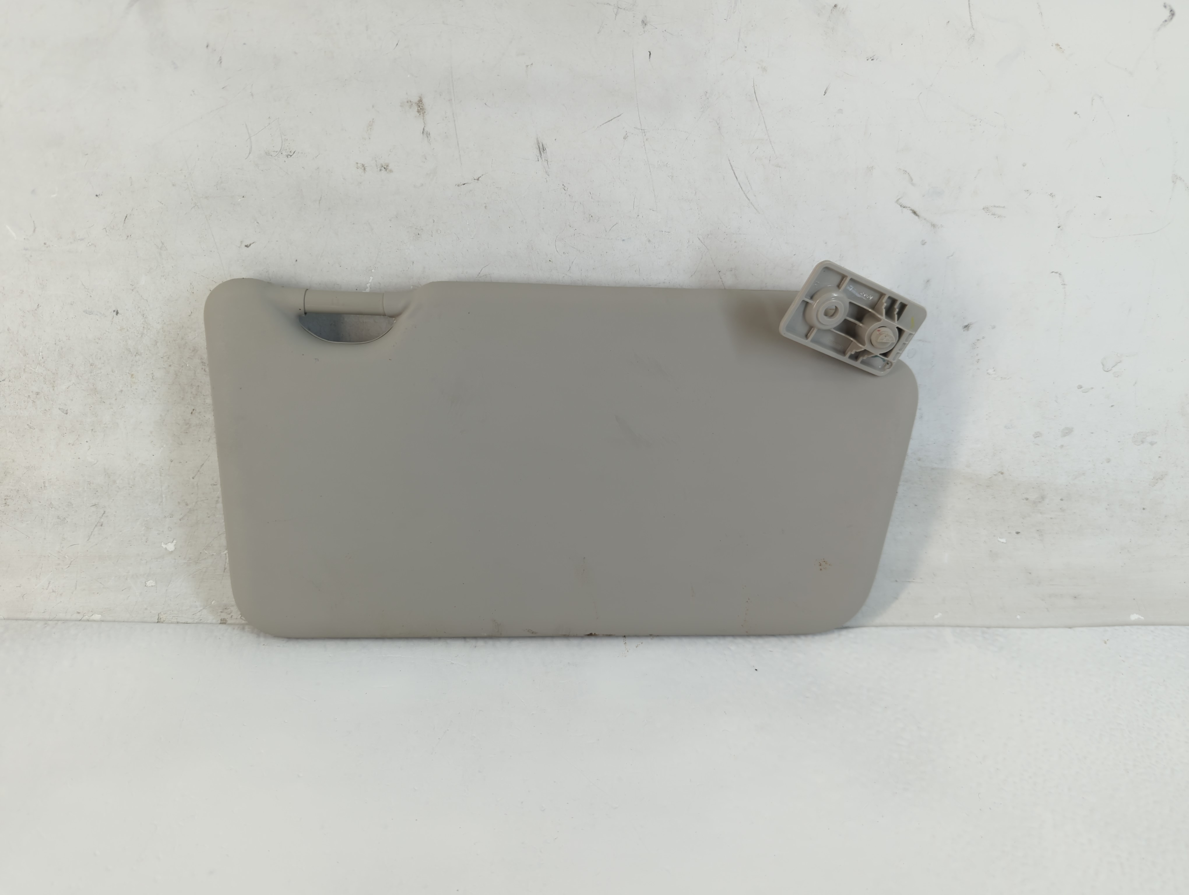 Picture of 2013-2015 Nissan Versa Passenger Sun Visor Mirror Right Sunvisor Cream 816582